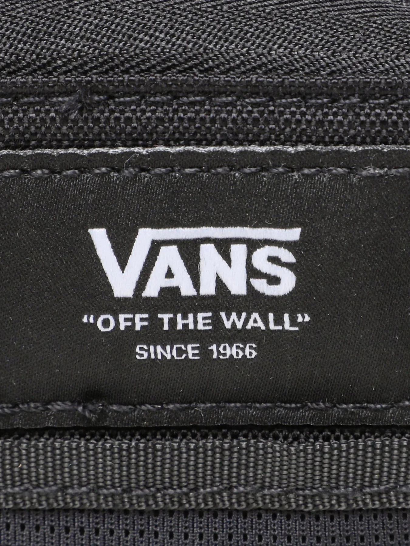 Сумки Vans Pouch Walle модель VN0A7PPDBLK1 Фото