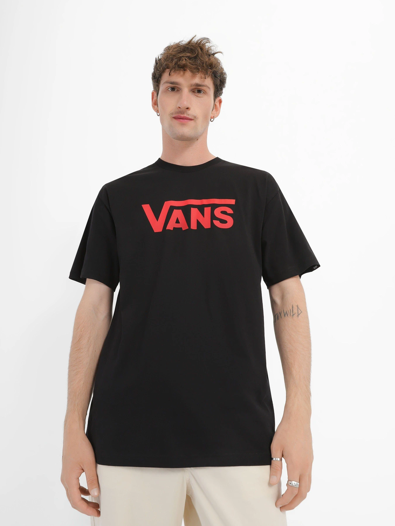 Футболки и поло Vans Classic модель VN000GGG8CU1 Футболки и поло Vans Classic модель VN000GGG8CU1 Фото