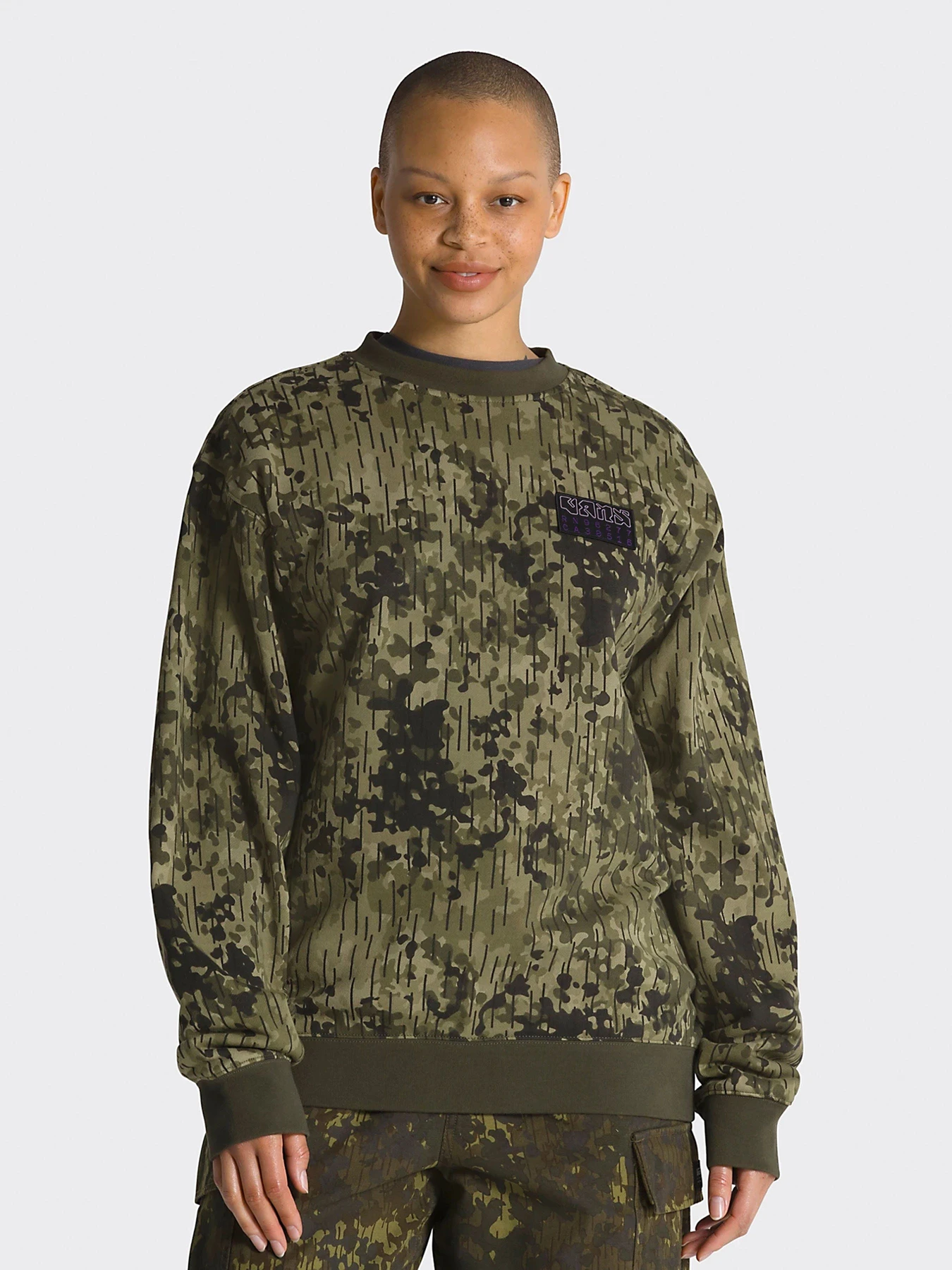 Худі та світшоти Vans Rain Camo Crew модель VN0008UKCBI1 Худі та світшоти Vans Rain Camo Crew модель VN0008UKCBI1 Фото