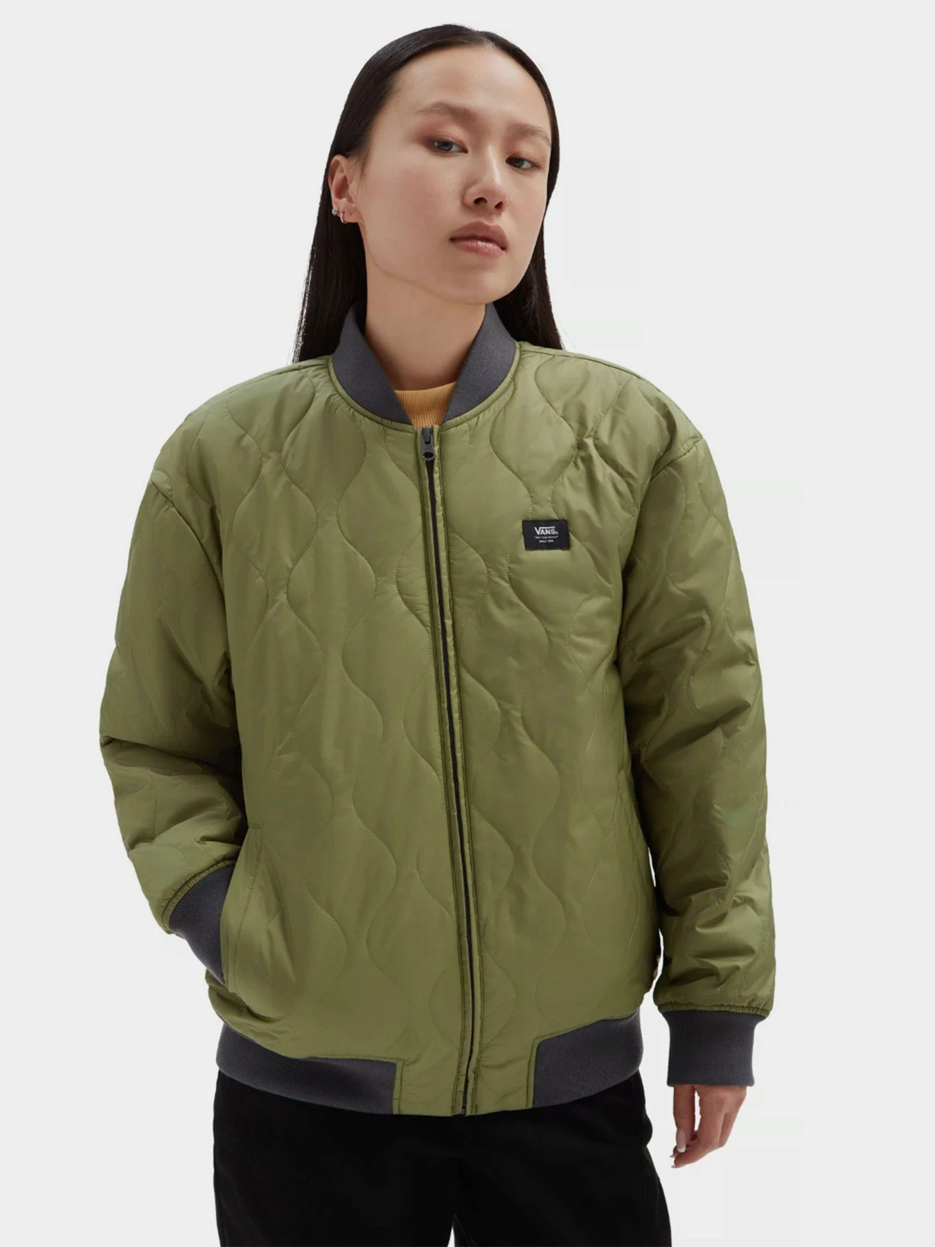 Куртки и дубленки Vans Pickett Bomber модель VN00075EZBF1 Куртки и дубленки Vans Pickett Bomber модель VN00075EZBF1 Фото