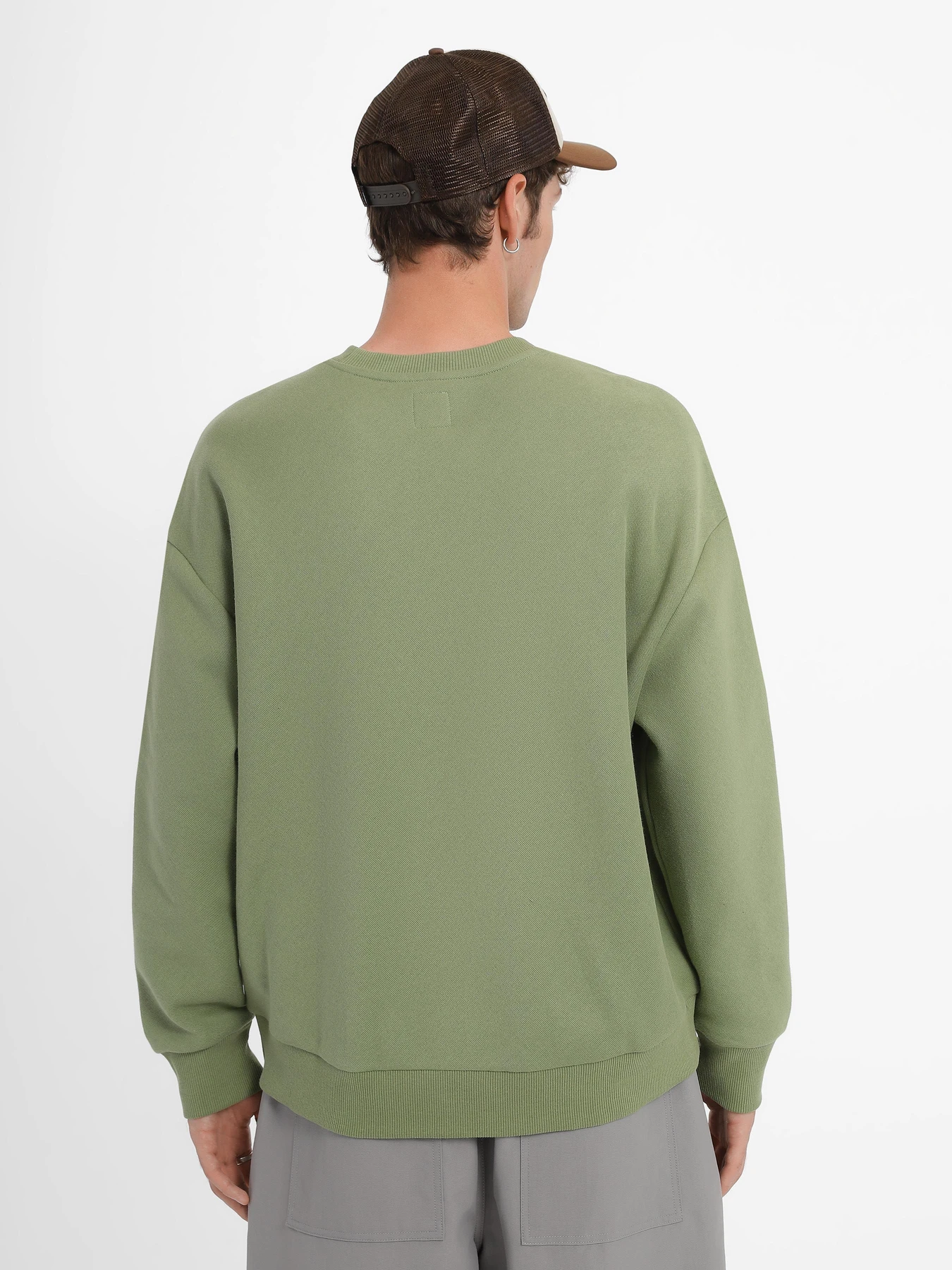 Худі та світшоти Vans Comfycush Essential Crewneck модель VN000A6CZBF1 Фото