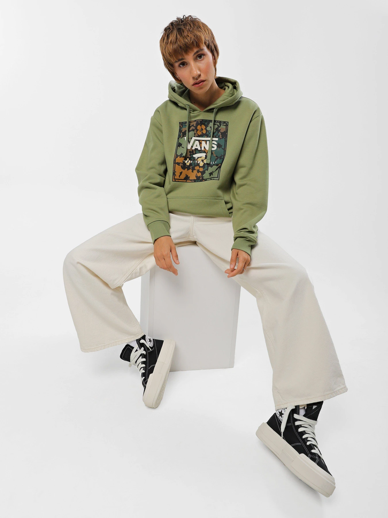 Худі та світшоти Vans Parksfield Box BFF модель VN000A67ZBF1 Худі та світшоти Vans Parksfield Box BFF модель VN000A67ZBF1 Фото