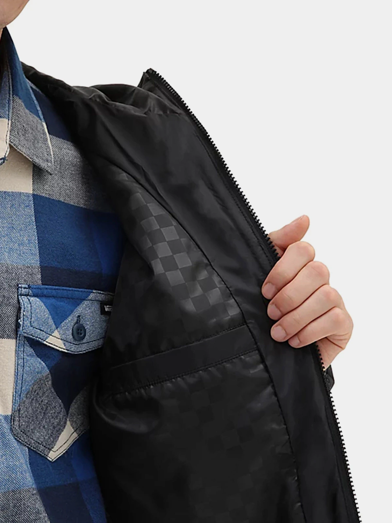 Куртки и дубленки Vans Prospect MTE-1 Puffer модель VN0A7S8HBLK1 Куртки и дубленки Vans Prospect MTE-1 Puffer модель VN0A7S8HBLK1 Фото