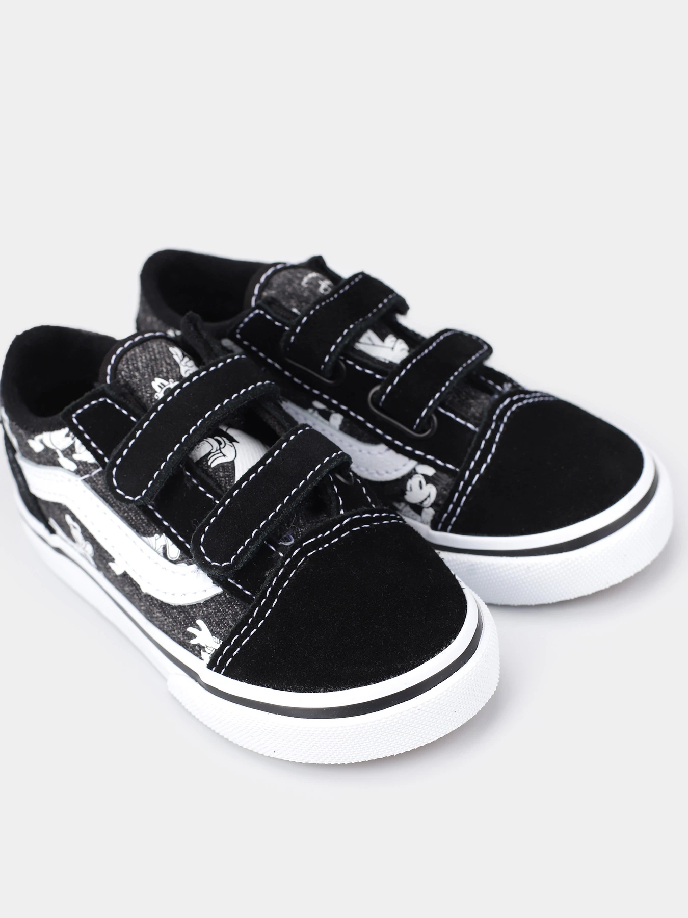 Кеды Vans x Disney Old Skool Hook and Loop модель VN000D3YBMB1 Кеды Vans x Disney Old Skool Hook and Loop модель VN000D3YBMB1 Фото