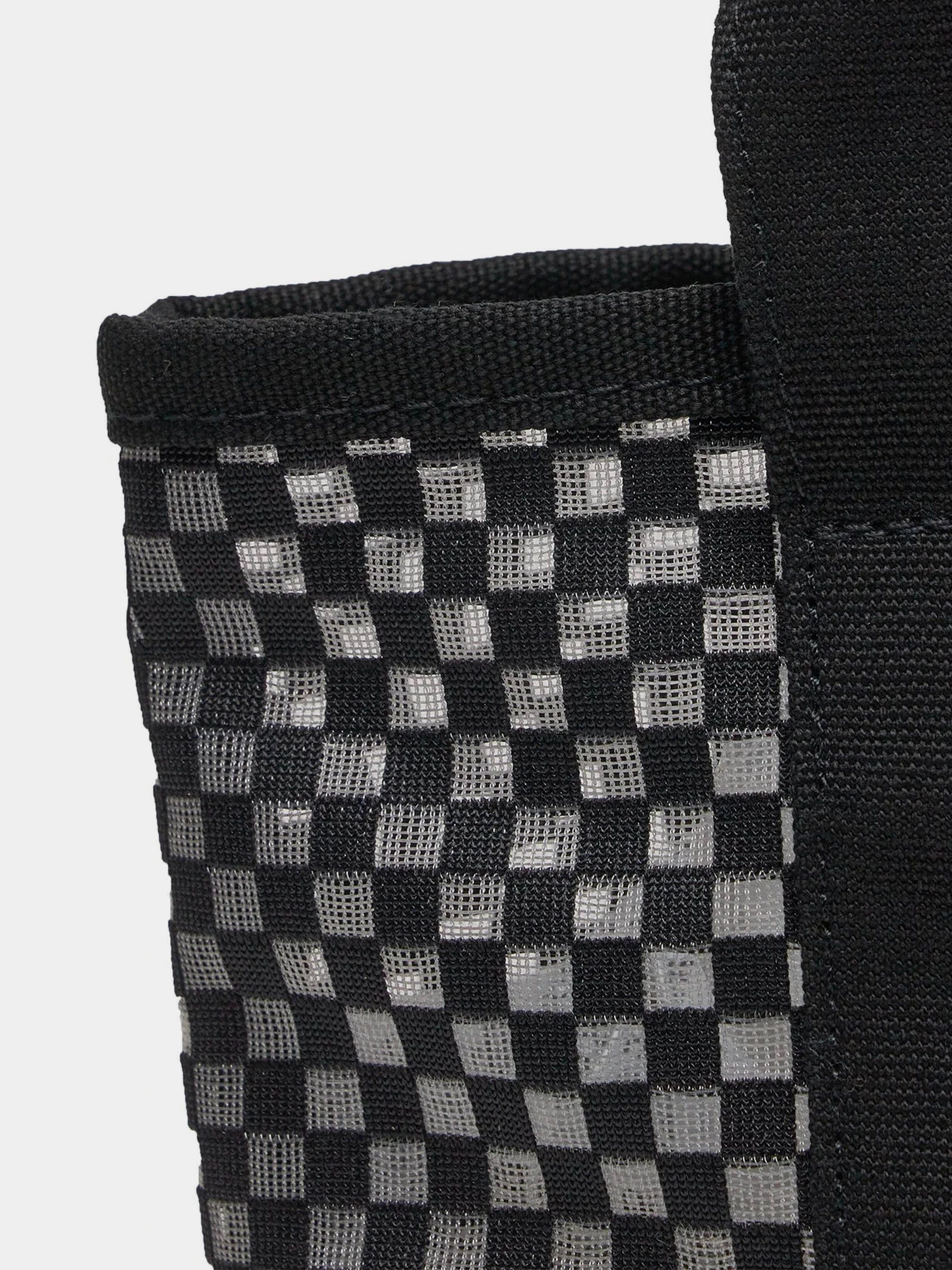 Сумки Vans Mesh Mono модель VN000GG3BLK1 Сумки Vans Mesh Mono модель VN000GG3BLK1 Фото
