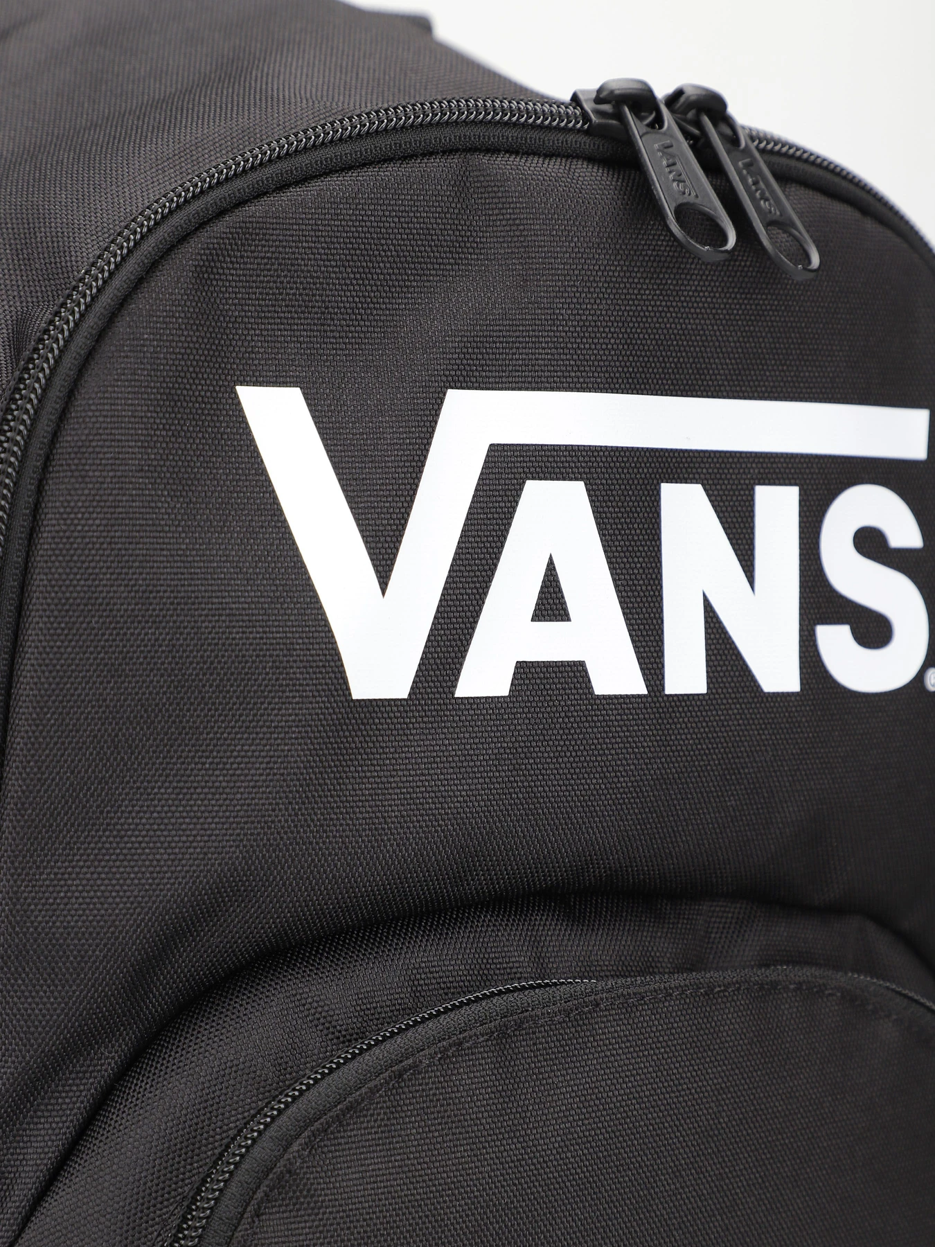 Рюкзаки Vans Alumni Solids-B 22L модель VN000FS7Y281 Рюкзаки Vans Alumni Solids-B 22L модель VN000FS7Y281 Фото
