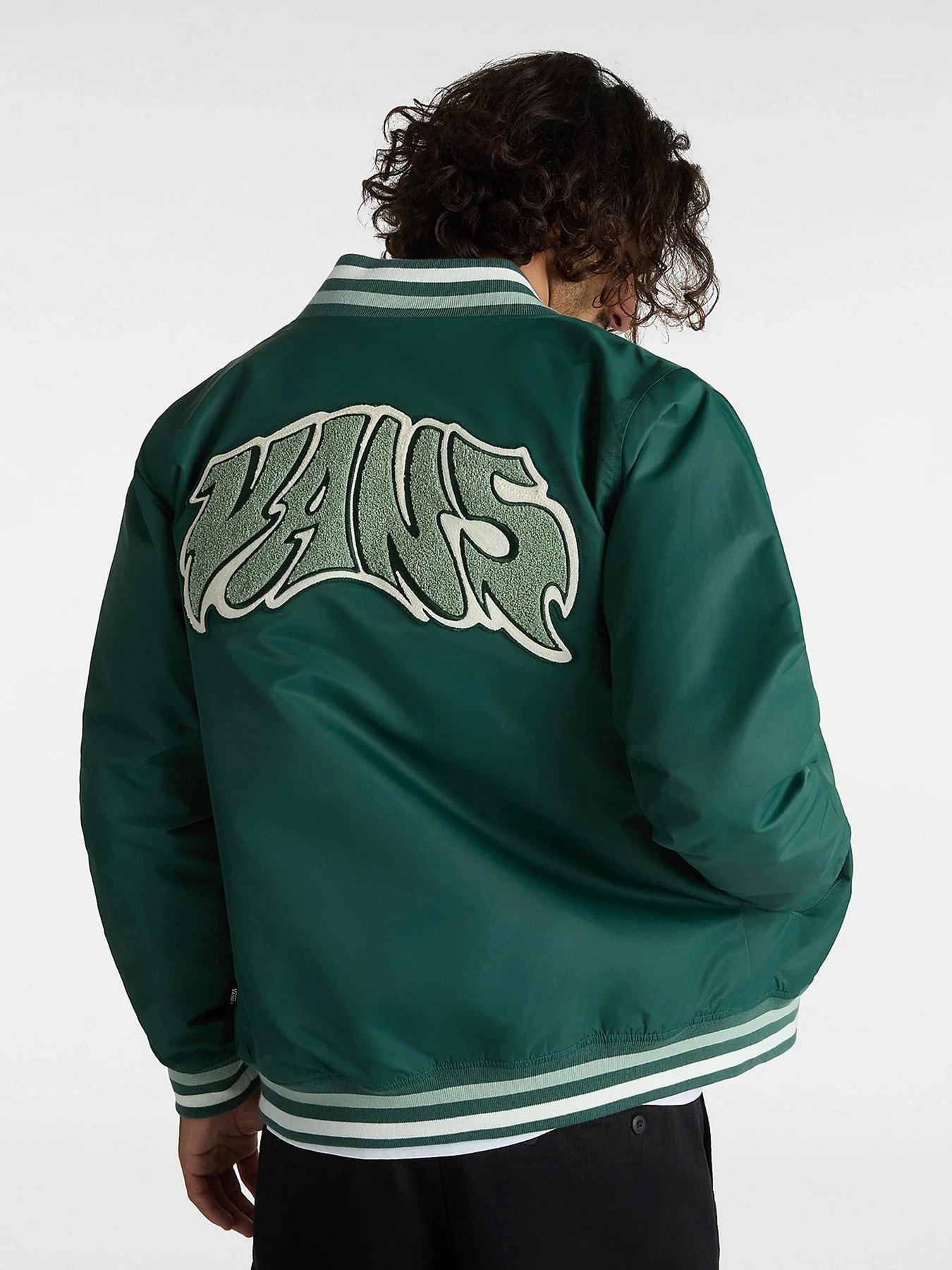 Куртки и дубленки Vans Dunton Baseball модель VN000G81BDX1 Куртки и дубленки Vans Dunton Baseball модель VN000G81BDX1 Фото