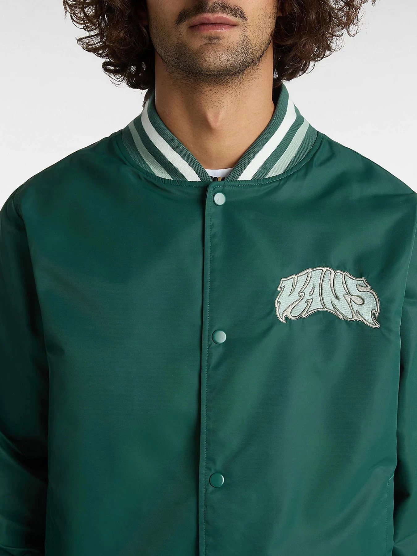 Куртки и дубленки Vans Dunton Baseball модель VN000G81BDX1 Куртки и дубленки Vans Dunton Baseball модель VN000G81BDX1 Фото