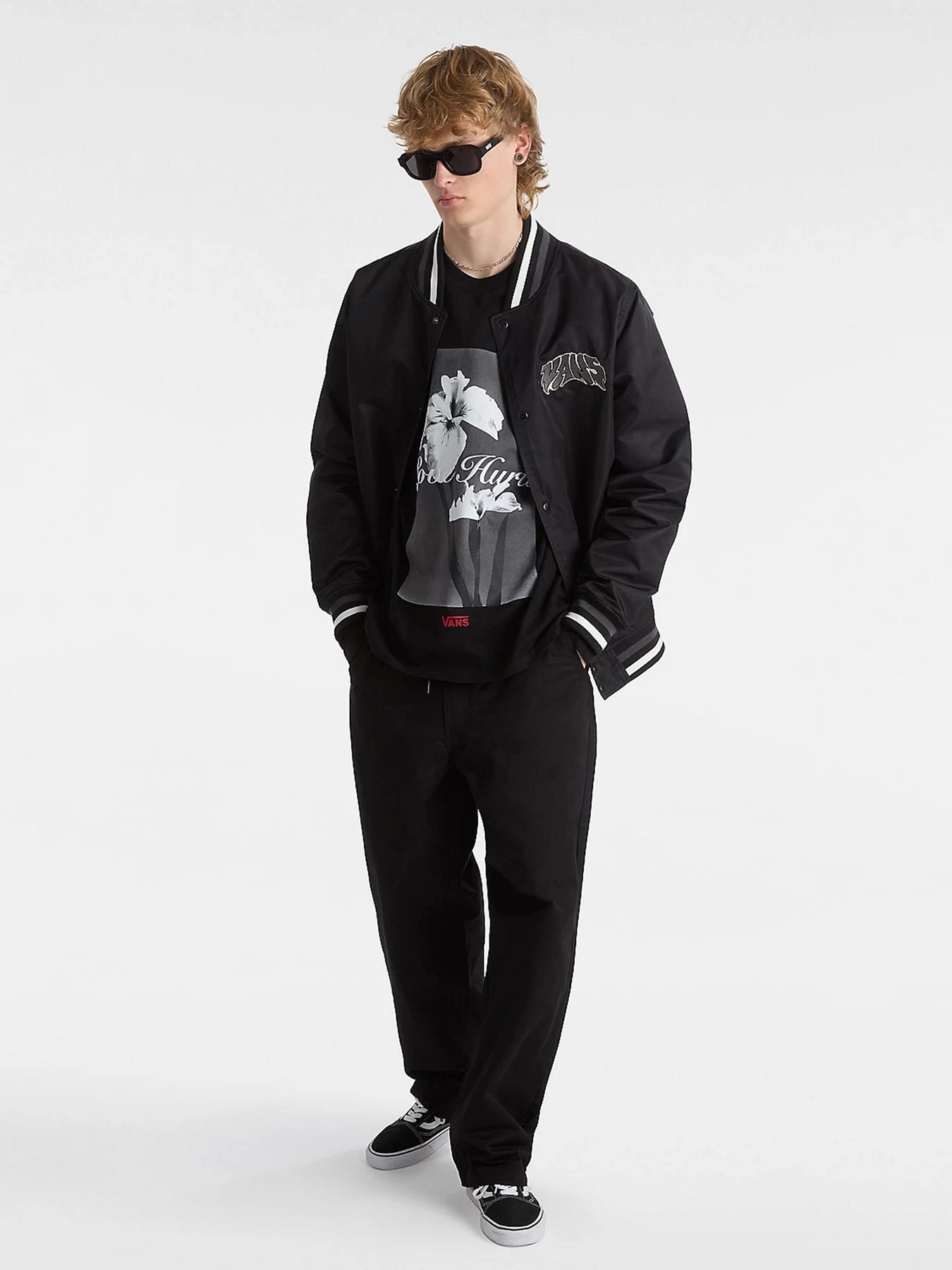 Куртки и дубленки Vans Dunton Baseball модель VN000G81BLK1 Куртки и дубленки Vans Dunton Baseball модель VN000G81BLK1 Фото