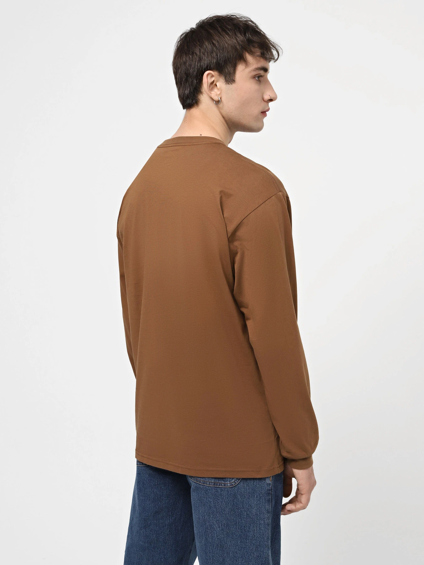 Худи и свитшоты Vans Left Chest Hit модель VN0A49LCCYU1 Худи и свитшоты Vans Left Chest Hit модель VN0A49LCCYU1 Фото
