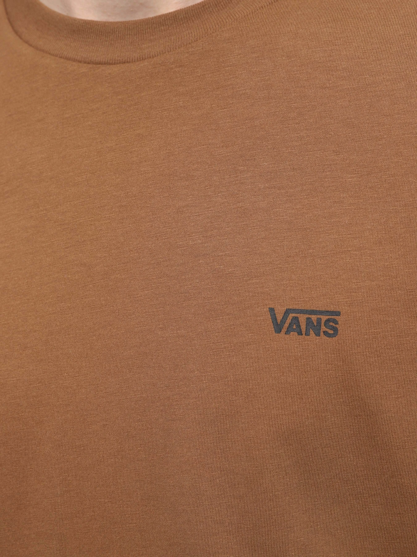 Худи и свитшоты Vans Left Chest Hit модель VN0A49LCCYU1 Худи и свитшоты Vans Left Chest Hit модель VN0A49LCCYU1 Фото