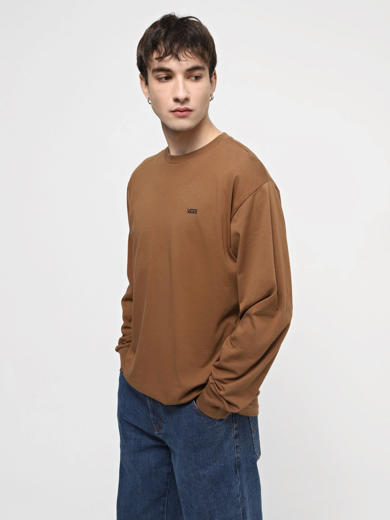 Худи и свитшоты Vans Left Chest Hit модель VN0A49LCCYU1 Худи и свитшоты Vans Left Chest Hit модель VN0A49LCCYU1 Фото