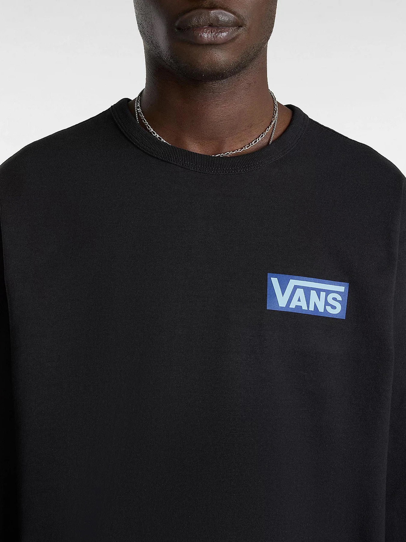 Худі та світшоти Vans Off The Wall II модель VN000G41BLK1 Худі та світшоти Vans Off The Wall II модель VN000G41BLK1 Фото