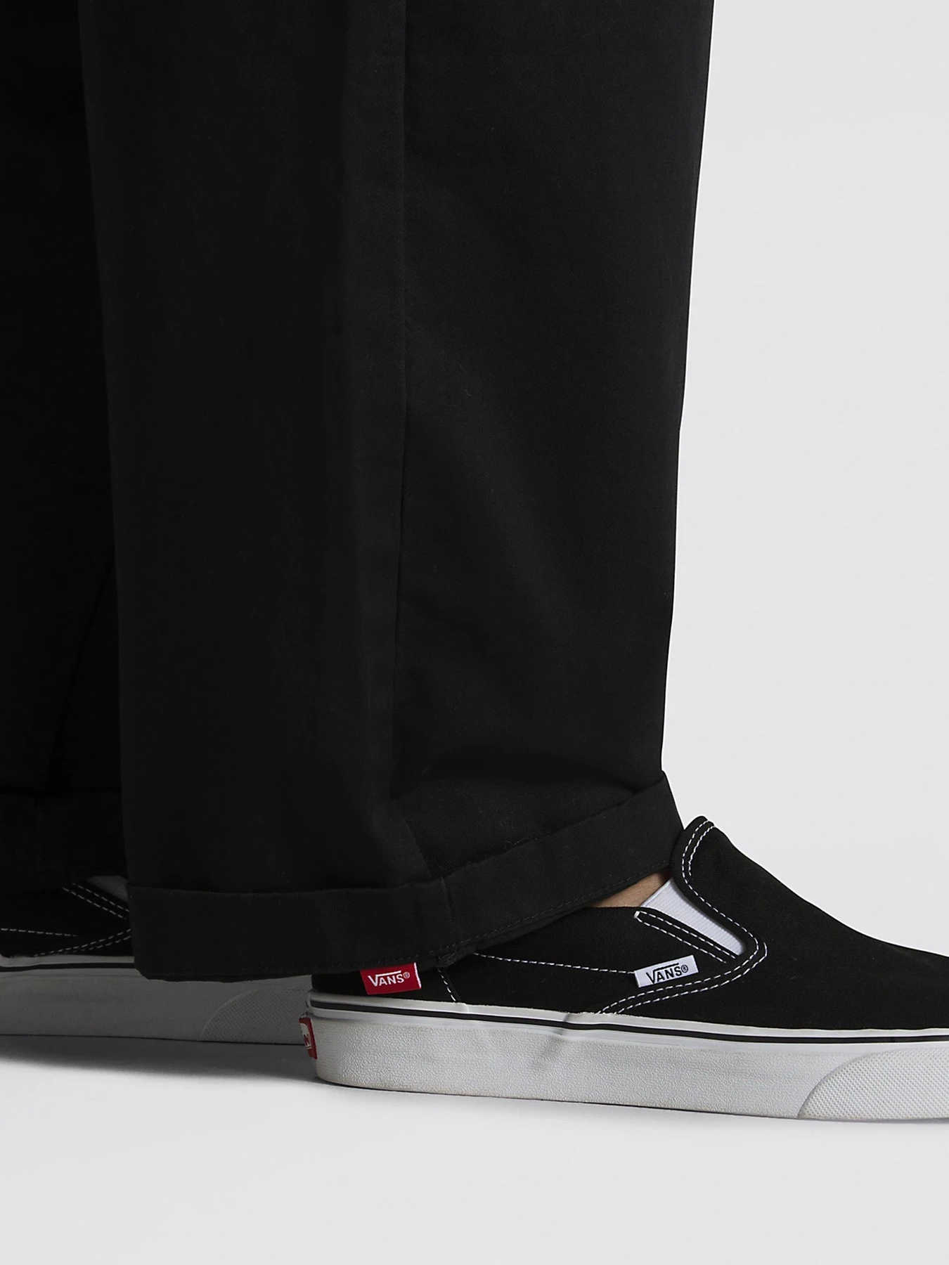Брюки Vans Authentic Chino Baggy модель VN0000051O71 Брюки Vans Authentic Chino Baggy модель VN0000051O71 Фото