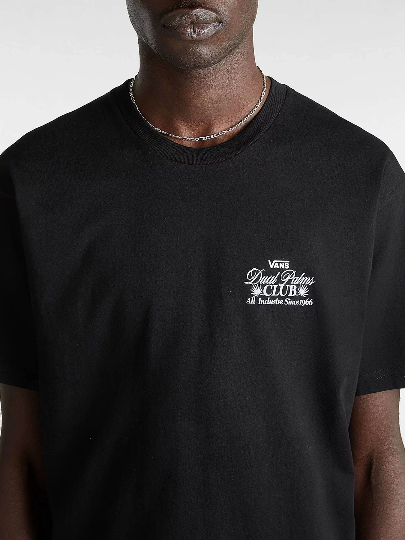 Футболки и поло Vans Dual Palms Club модель VN000G5MBLK1 Футболки и поло Vans Dual Palms Club модель VN000G5MBLK1 Фото