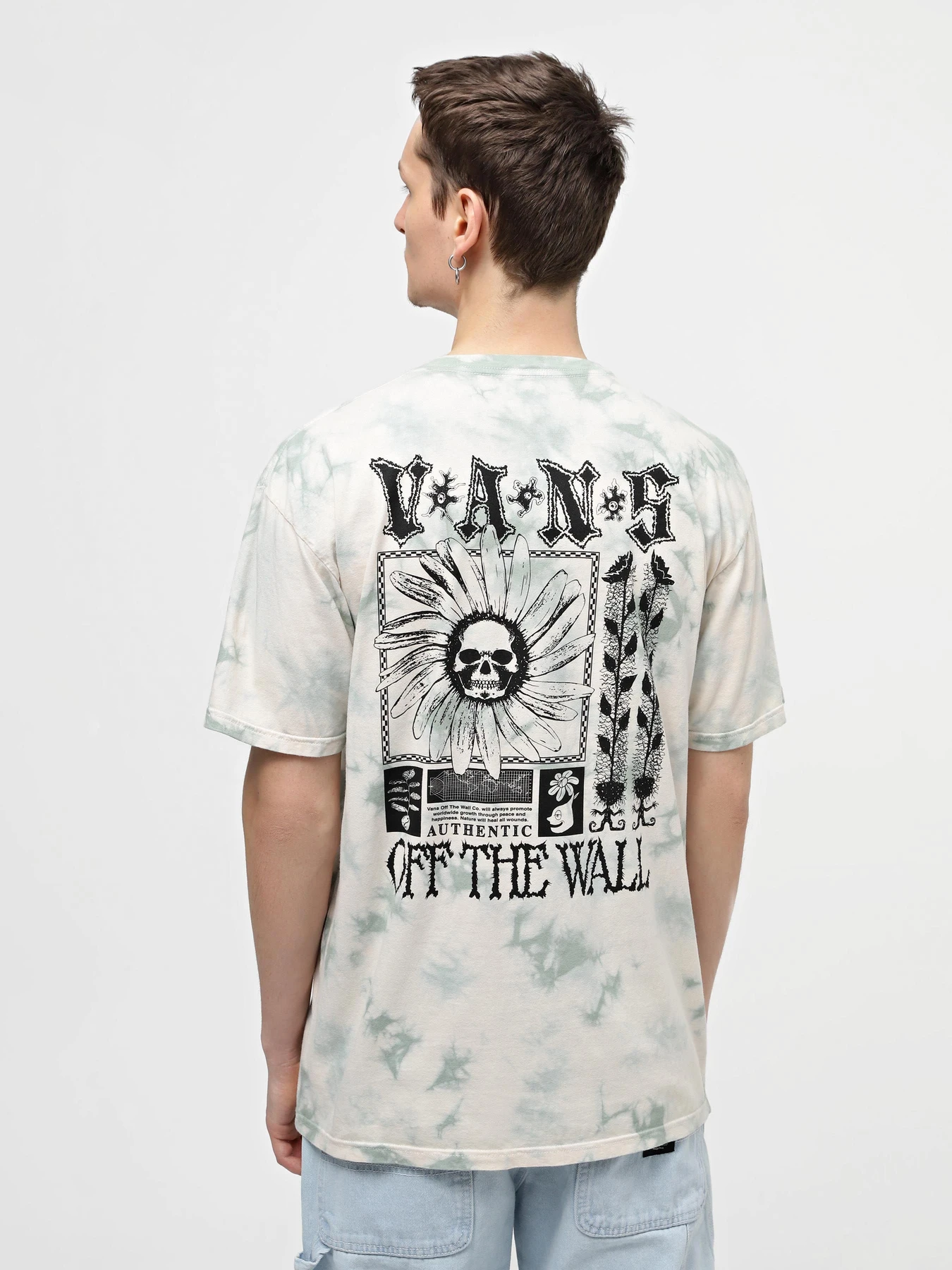 Футболки и поло Vans New Age Growth Ss модель VN000G4QCJL1 Футболки и поло Vans New Age Growth Ss модель VN000G4QCJL1 Фото