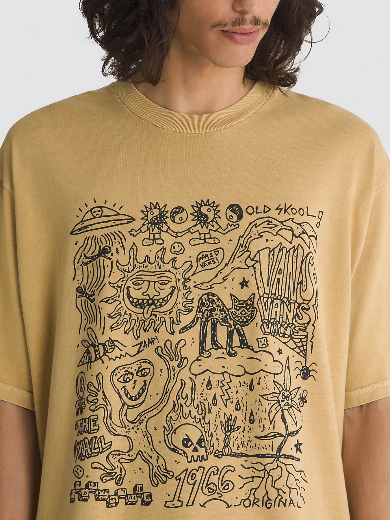 Футболки і поло Vans Skool Doodle модель VN000G575QJ1 Футболки і поло Vans Skool Doodle модель VN000G575QJ1 Фото