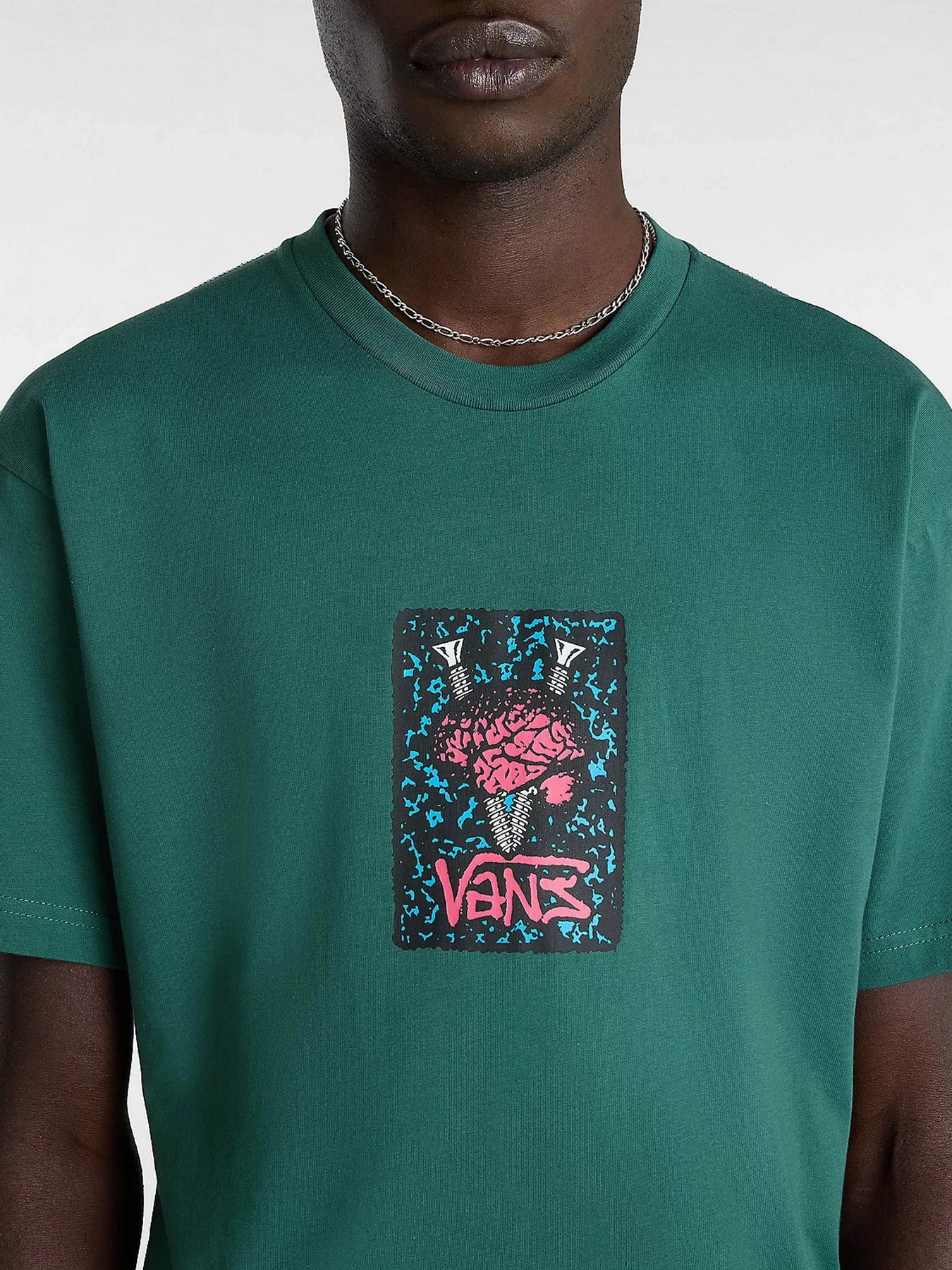 Футболки и поло Vans ThinkV модель VN000G4JBDX1 Футболки и поло Vans ThinkV модель VN000G4JBDX1 Фото