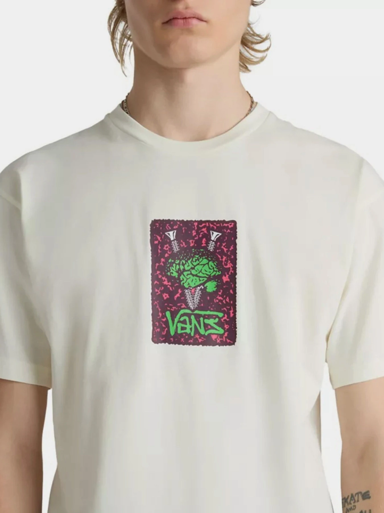 Футболки і поло Vans Thinkv Ss модель VN000G4JFS81 Футболки і поло Vans Thinkv Ss модель VN000G4JFS81 Фото