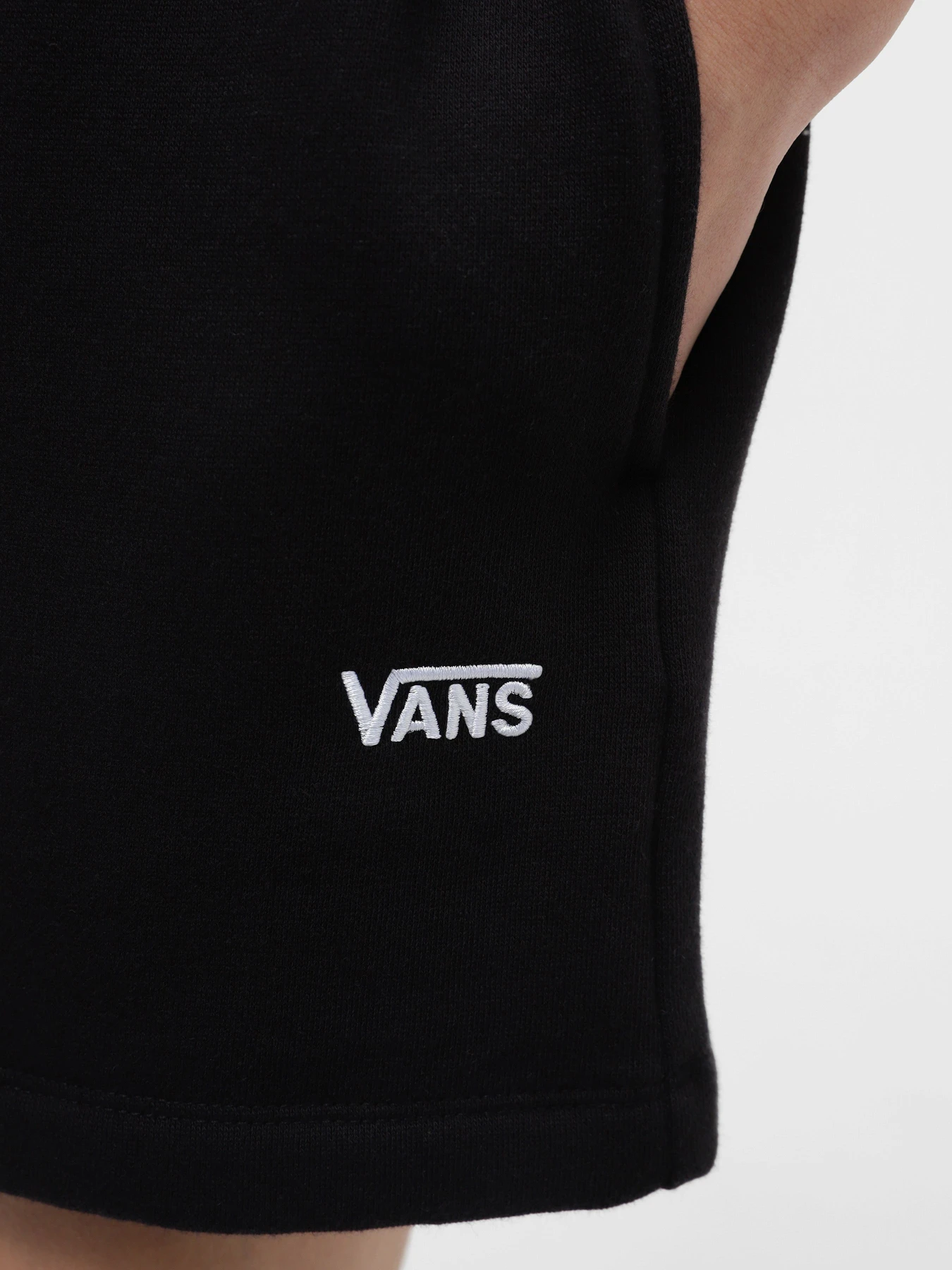 Шорты Vans Everyday Fleece модель VN000JGMBLK1 Шорты Vans Everyday Fleece модель VN000JGMBLK1 Фото