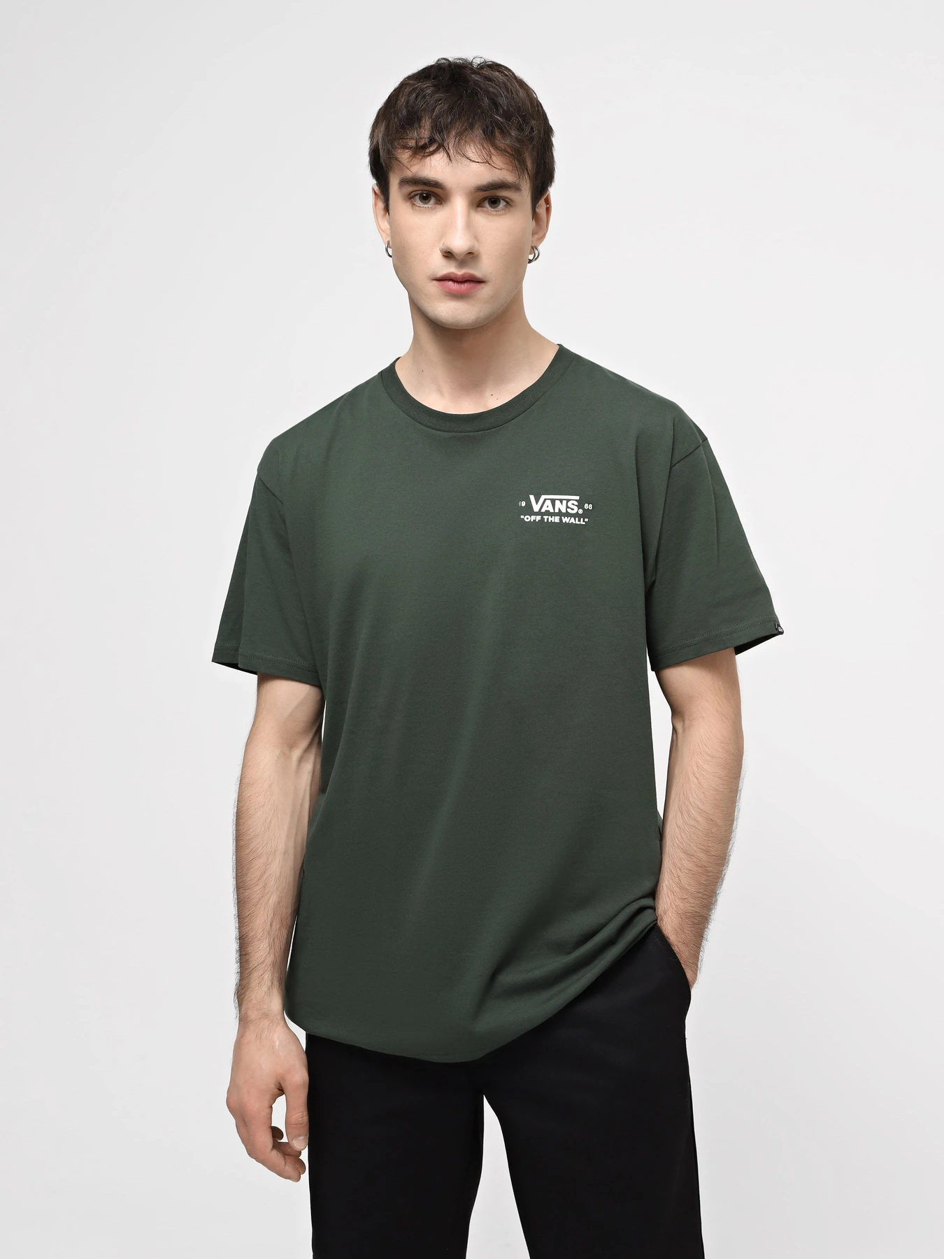 Футболки і поло Vans Essential модель VN0A5HMKFRS1 Фото