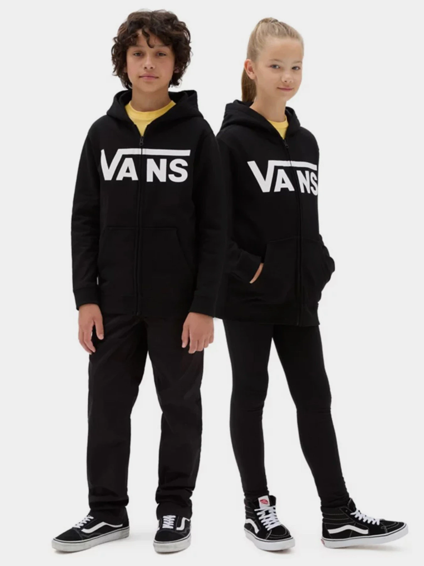 Худи и свитшоты Vans Classic Fz модель VN0008C9BLK1 Худи и свитшоты Vans Classic Fz модель VN0008C9BLK1 Фото