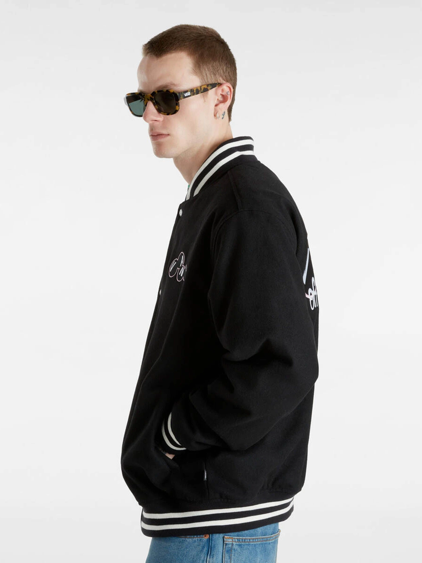 Куртки та дублянки Vans Scuttle Baseball модель VN000HMNBLK1 Фото