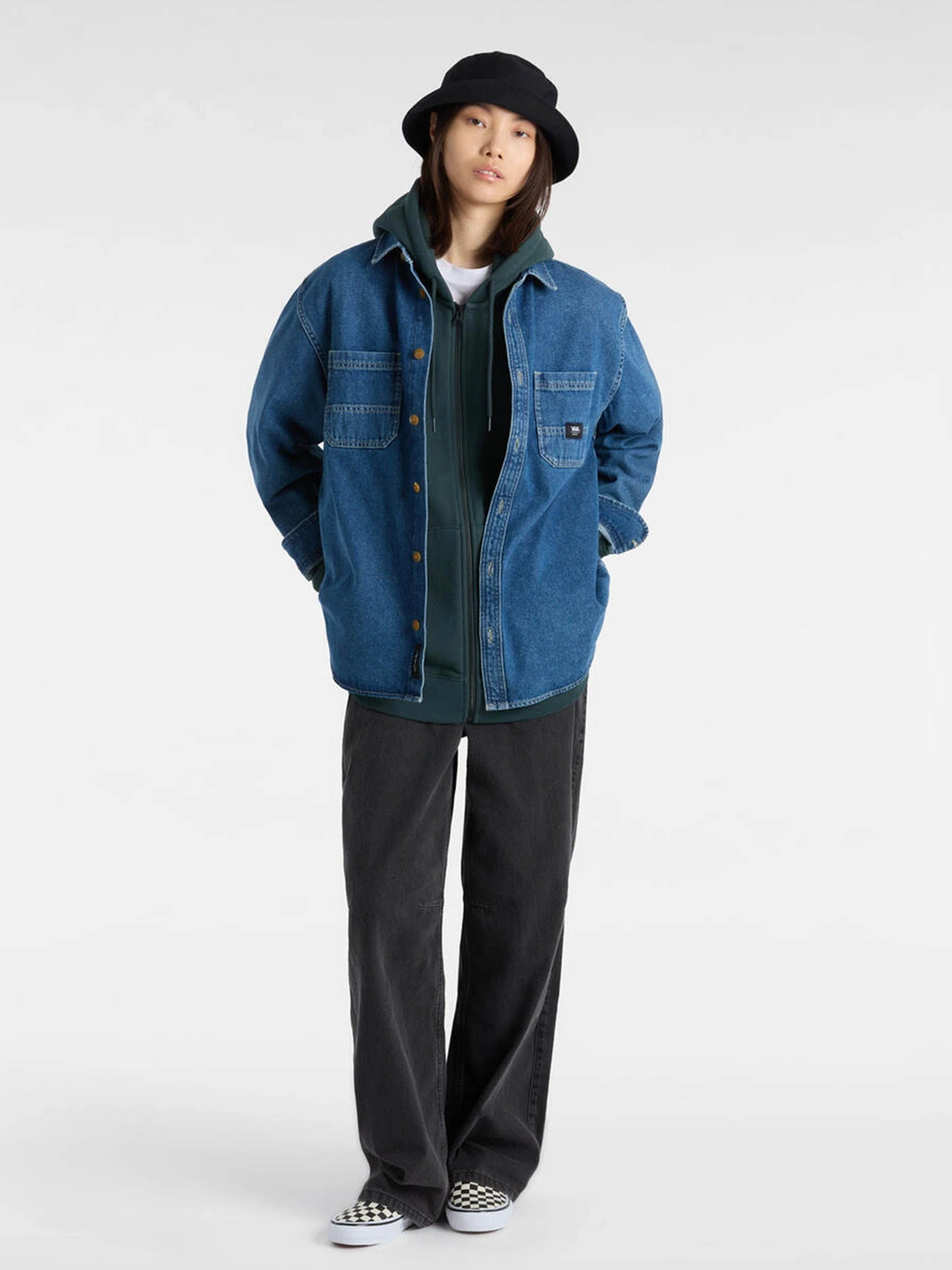Куртки и дубленки Vans Stevens Denim Woven модель VN000HNTAHU1 Куртки и дубленки Vans Stevens Denim Woven модель VN000HNTAHU1 Фото