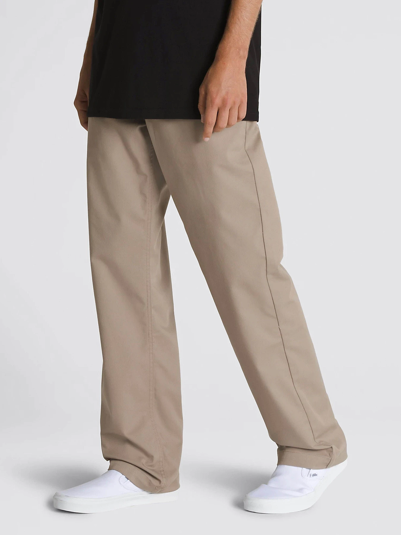 Брюки Vans Authentic Chino Relaxed модель VN000HZBYEH1 Брюки Vans Authentic Chino Relaxed модель VN000HZBYEH1 Фото
