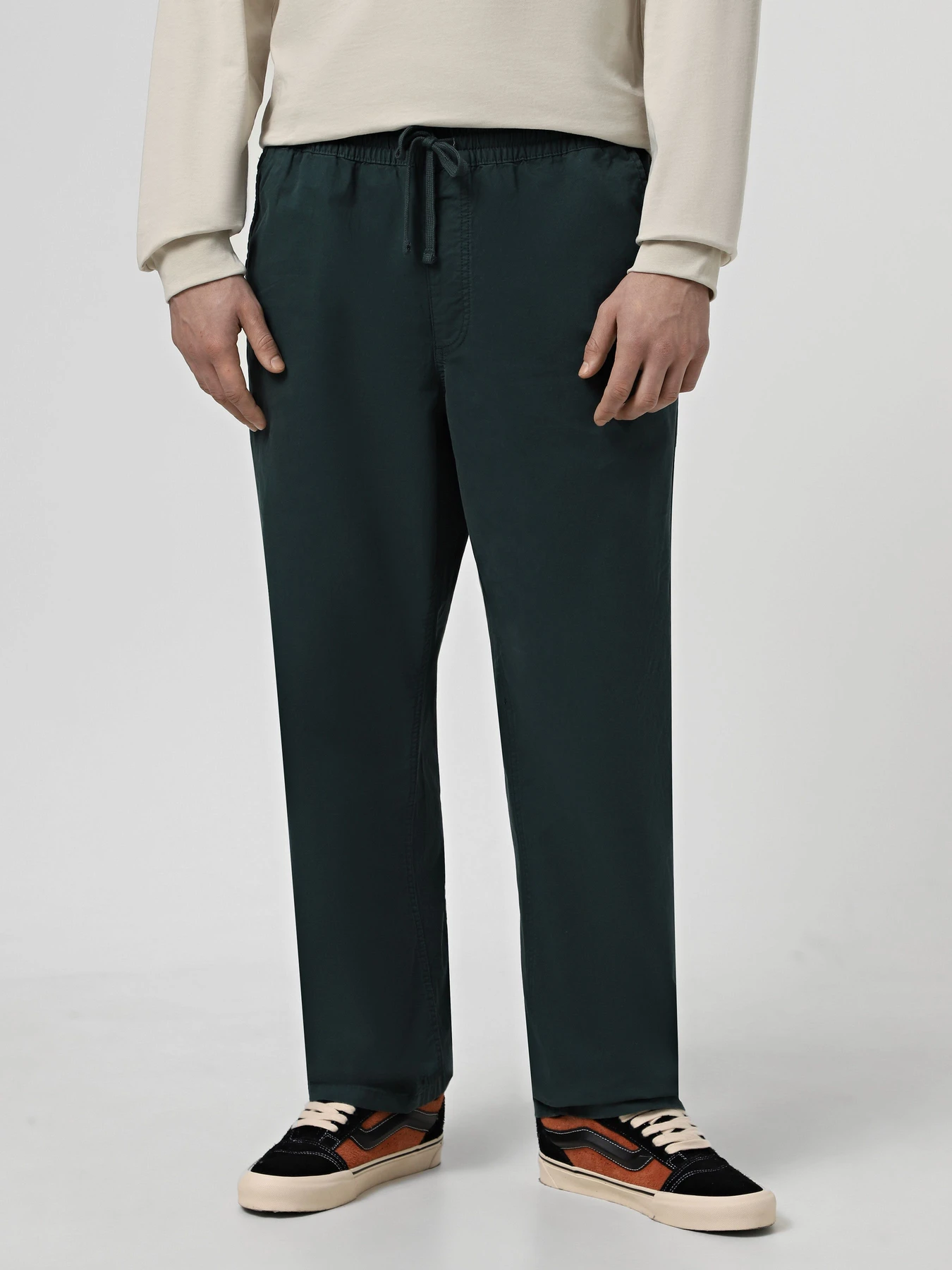 Штани Vans Range Relaxed Elastic модель VN0A5FJJ2LN1 Штани Vans Range Relaxed Elastic модель VN0A5FJJ2LN1 Фото