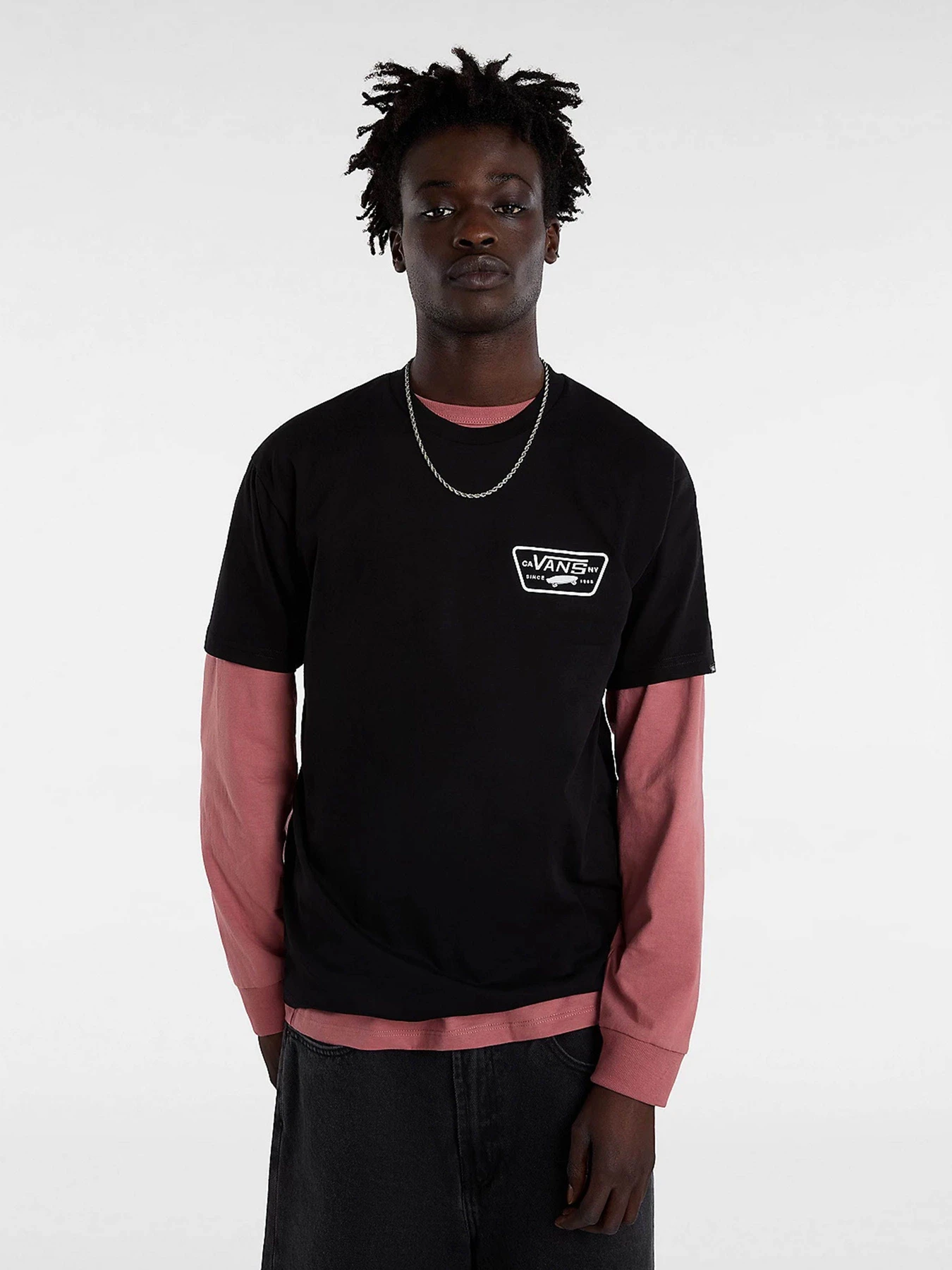 Футболки и поло Vans Full Patch Back модель VN0000F8Y281 Футболки и поло Vans Full Patch Back модель VN0000F8Y281 Фото
