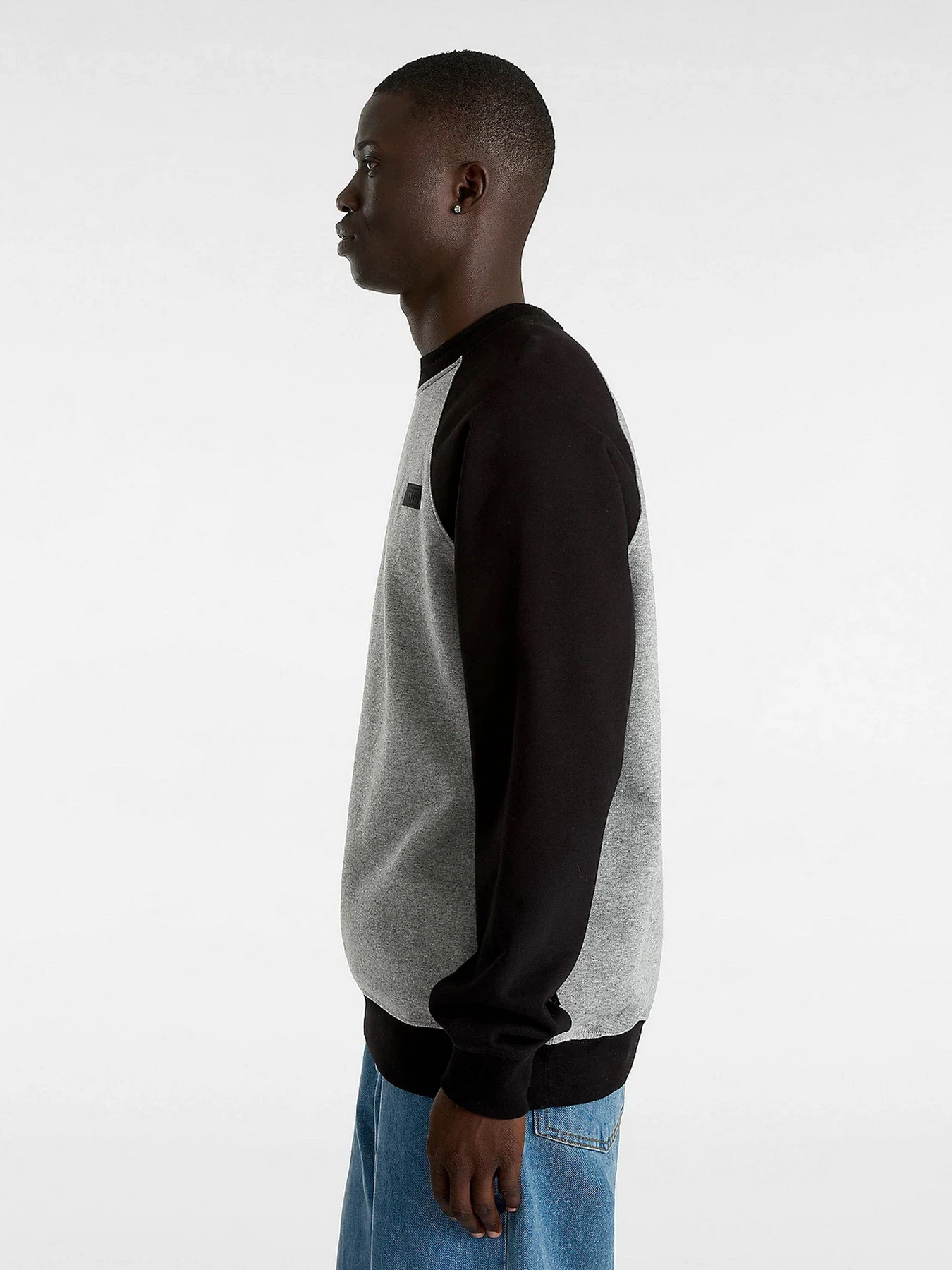 Худи и свитшоты Vans Core Basic Raglan Crew модель VN000HNV4ZY1 Худи и свитшоты Vans Core Basic Raglan Crew модель VN000HNV4ZY1 Фото