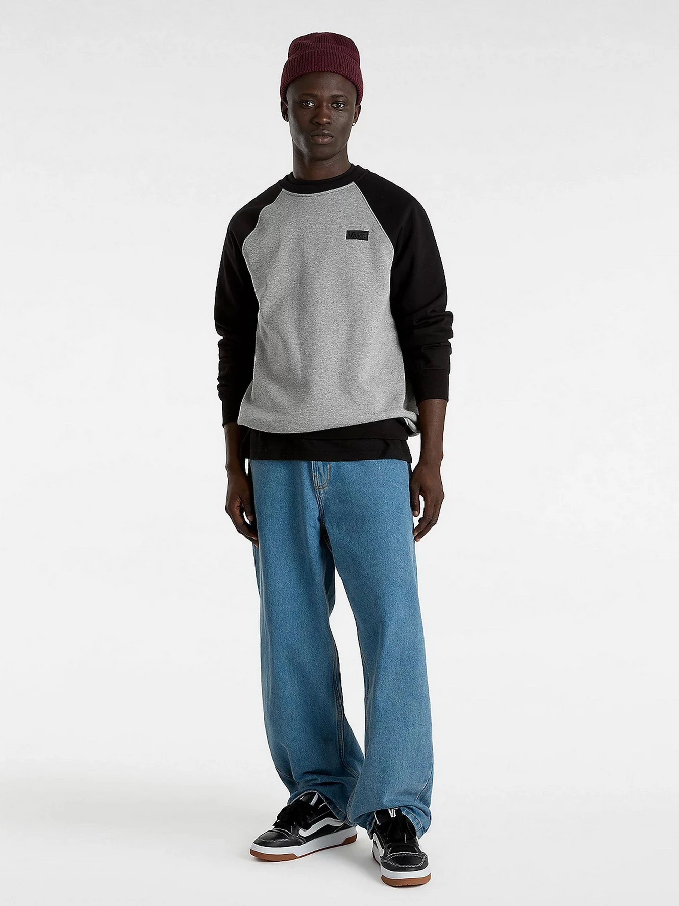 Худи и свитшоты Vans Core Basic Raglan Crew модель VN000HNV4ZY1 Худи и свитшоты Vans Core Basic Raglan Crew модель VN000HNV4ZY1 Фото