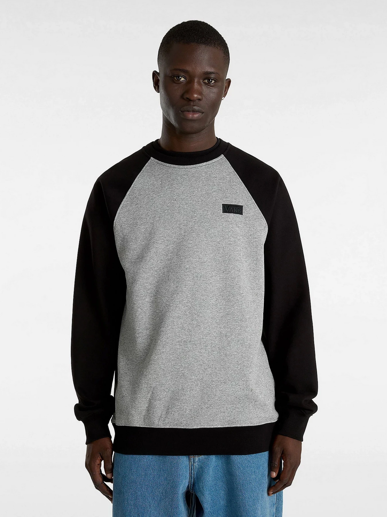 Худи и свитшоты Vans Core Basic Raglan Crew модель VN000HNV4ZY1 Худи и свитшоты Vans Core Basic Raglan Crew модель VN000HNV4ZY1 Фото
