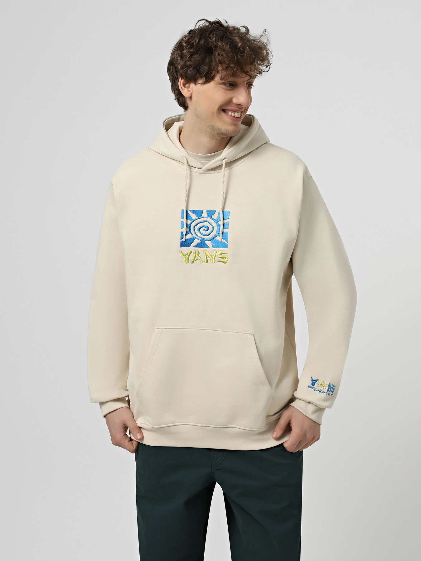 Худи и свитшоты Vans Field Equipment Loose модель VN000JXD2N11 Худи и свитшоты Vans Field Equipment Loose модель VN000JXD2N11 Фото