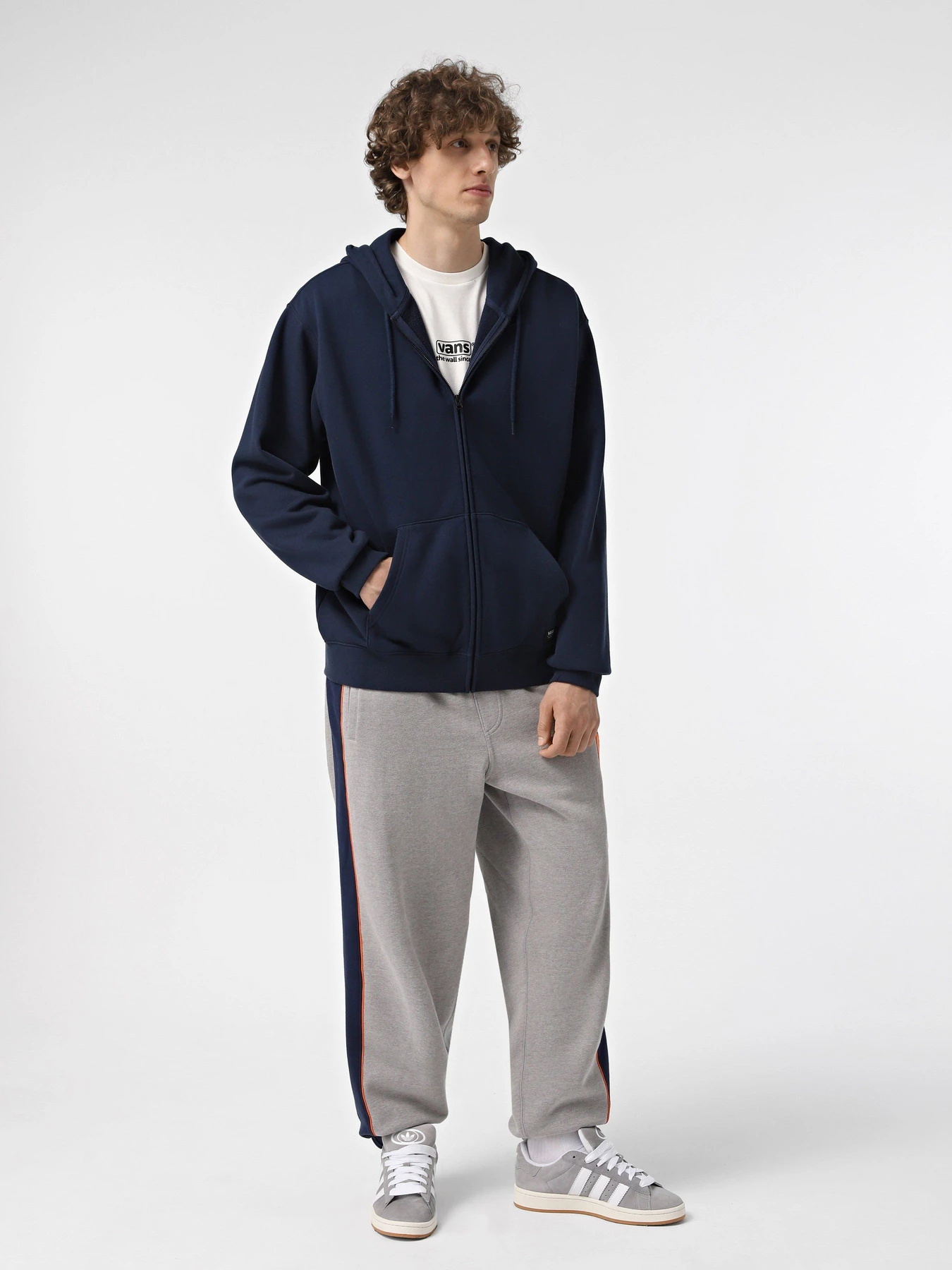 Худи и свитшоты Vans Original Standards Loose Full Zip модель VN000HPGLKZ1 Худи и свитшоты Vans Original Standards Loose Full Zip модель VN000HPGLKZ1 Фото