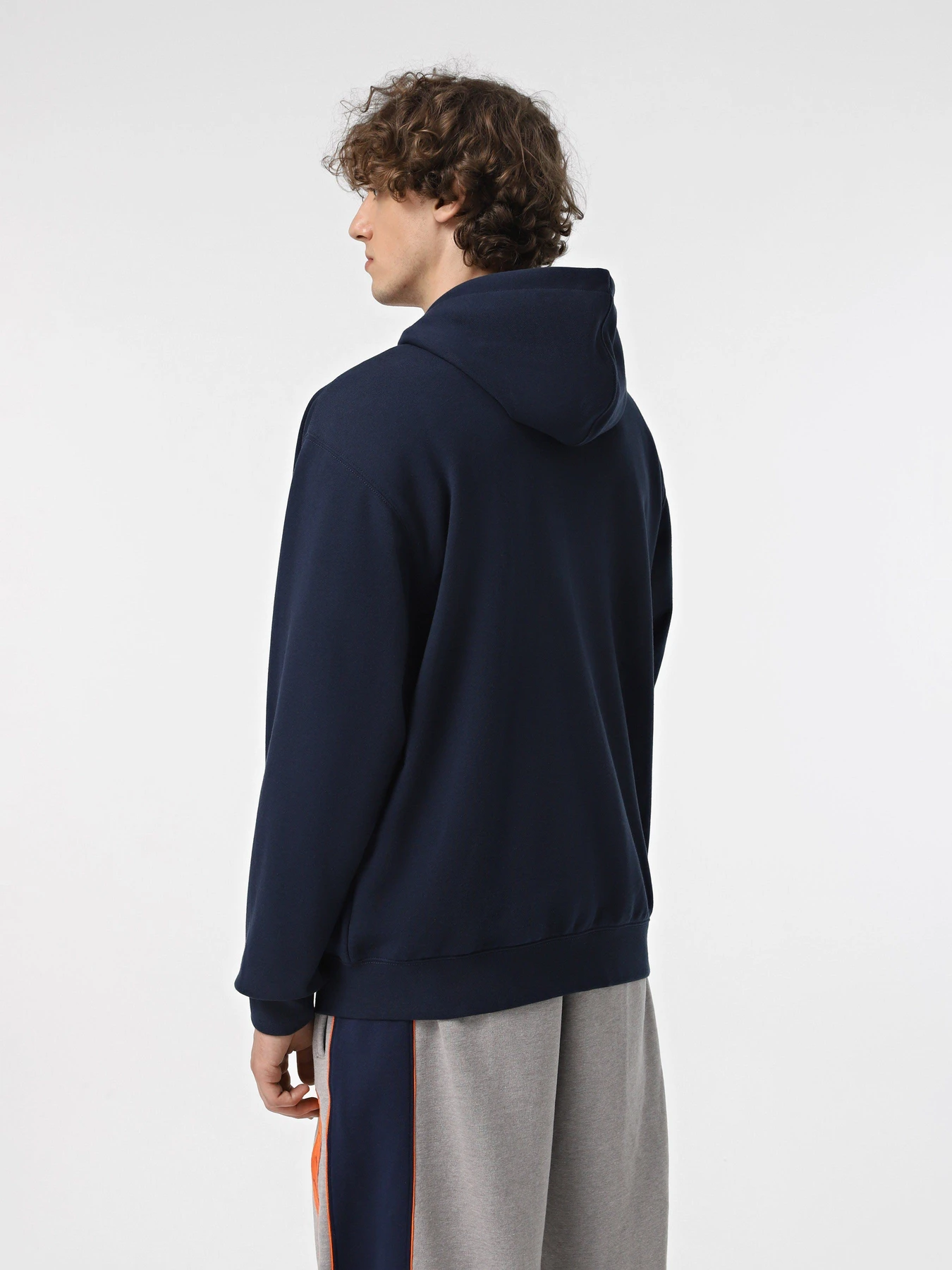 Худи и свитшоты Vans Original Standards Loose Full Zip модель VN000HPGLKZ1 Худи и свитшоты Vans Original Standards Loose Full Zip модель VN000HPGLKZ1 Фото