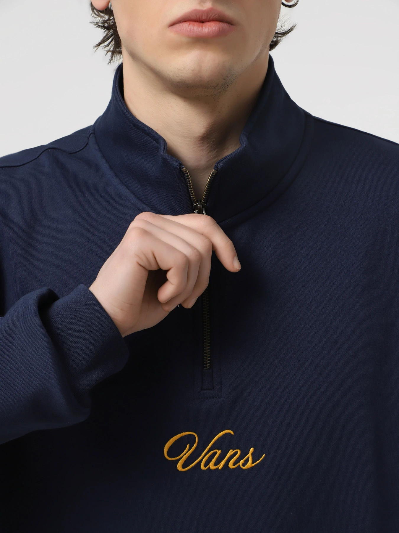 Худи и свитшоты Vans Scripted Loose Fleece QZIP модель VN000HPMLKZ1 Худи и свитшоты Vans Scripted Loose Fleece QZIP модель VN000HPMLKZ1 Фото