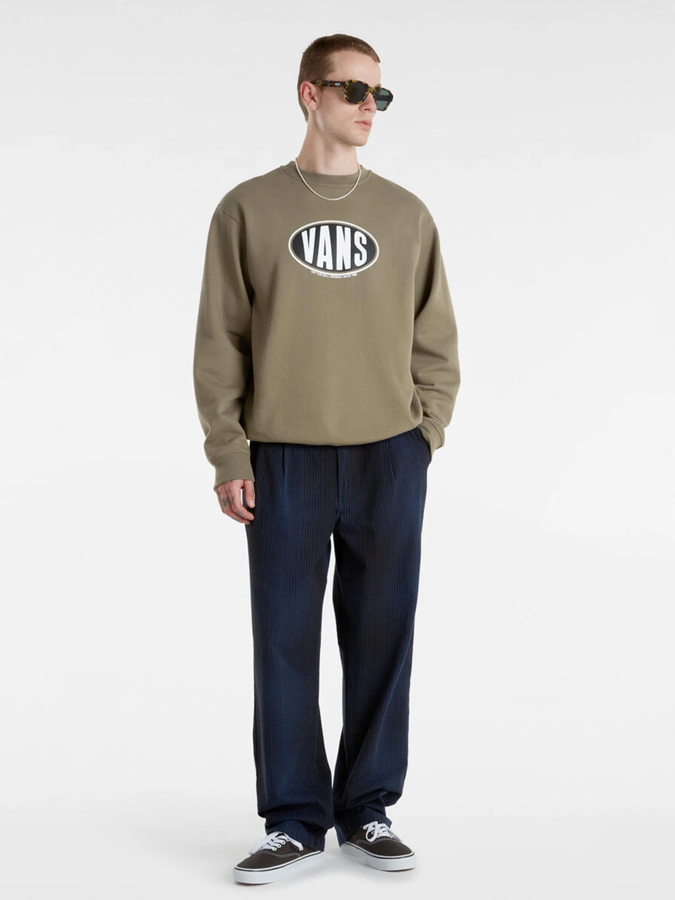 Худи и свитшоты Vans Spray On Loose Crew модель VN000HPQ9JC1 Худи и свитшоты Vans Spray On Loose Crew модель VN000HPQ9JC1 Фото
