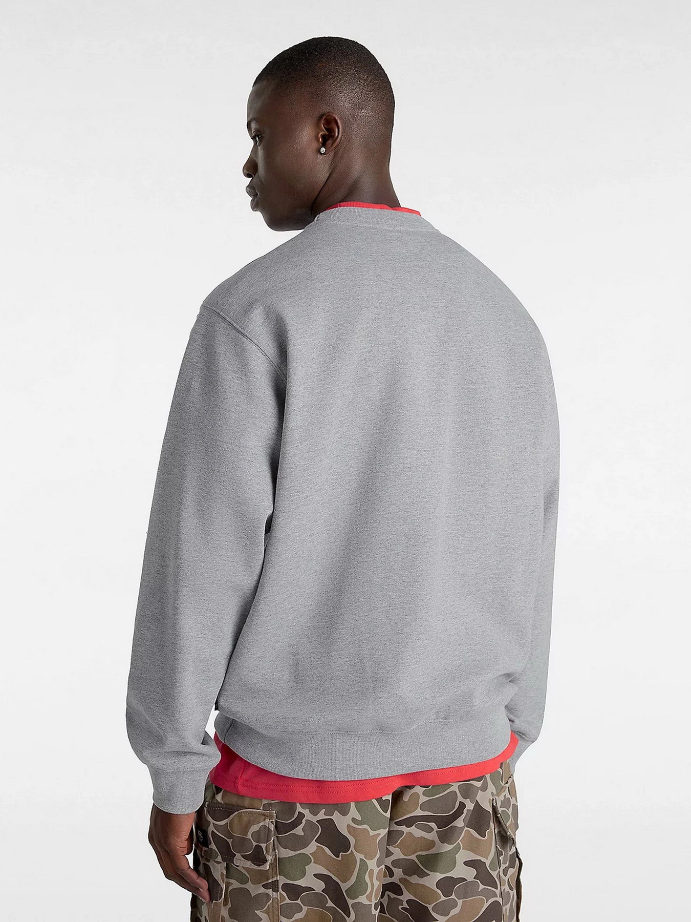 Худи и свитшоты Vans Spray On Loose Crew модель VN000HPQ02F1 Худи и свитшоты Vans Spray On Loose Crew модель VN000HPQ02F1 Фото