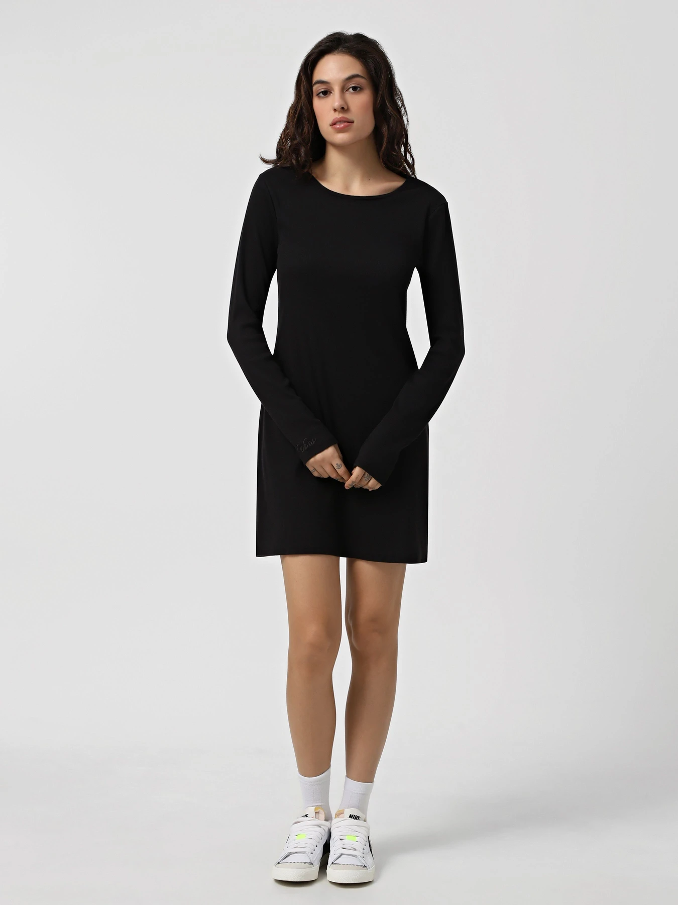 Сукні Vans Drew Rib модель VN000NDGBLK1 Сукні Vans Drew Rib модель VN000NDGBLK1 Фото