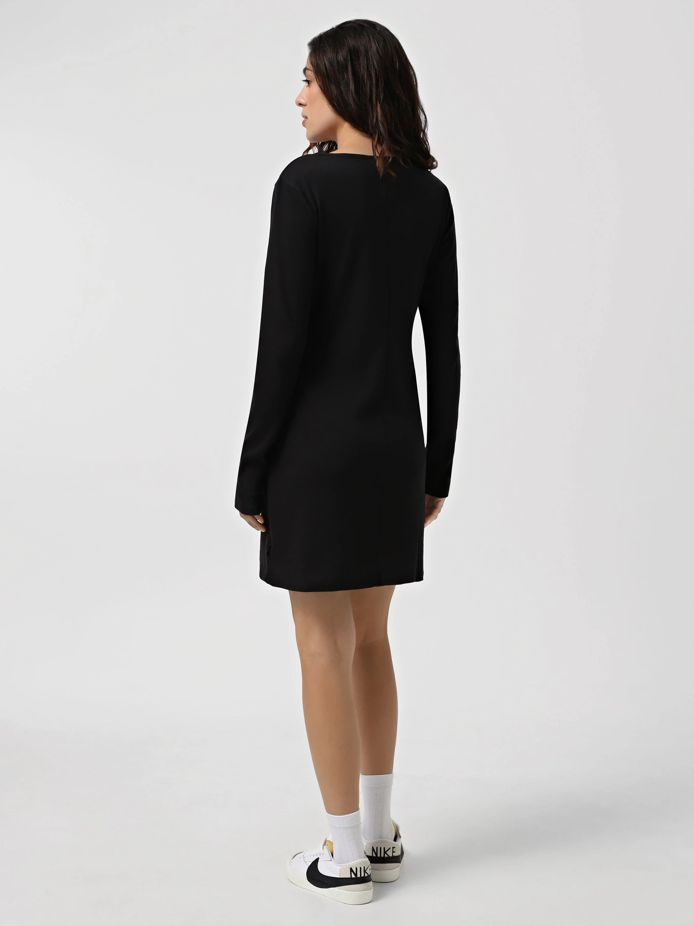 Сукні Vans Drew Rib модель VN000NDGBLK1 Сукні Vans Drew Rib модель VN000NDGBLK1 Фото