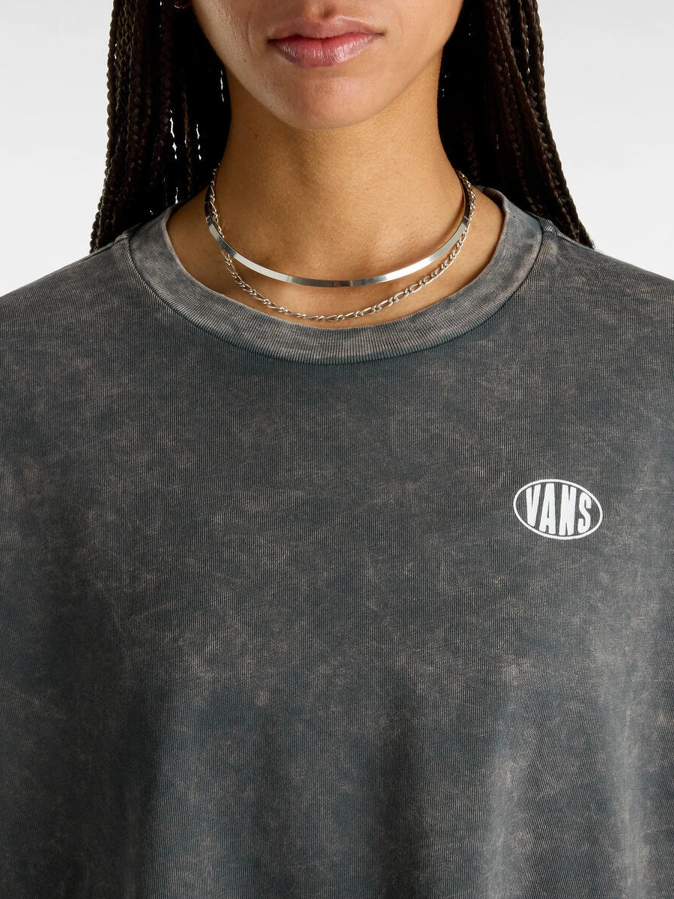 Худі та світшоти Vans Oval Wash Relax Crop модель VN000HJ5BLK1 Худі та світшоти Vans Oval Wash Relax Crop модель VN000HJ5BLK1 Фото