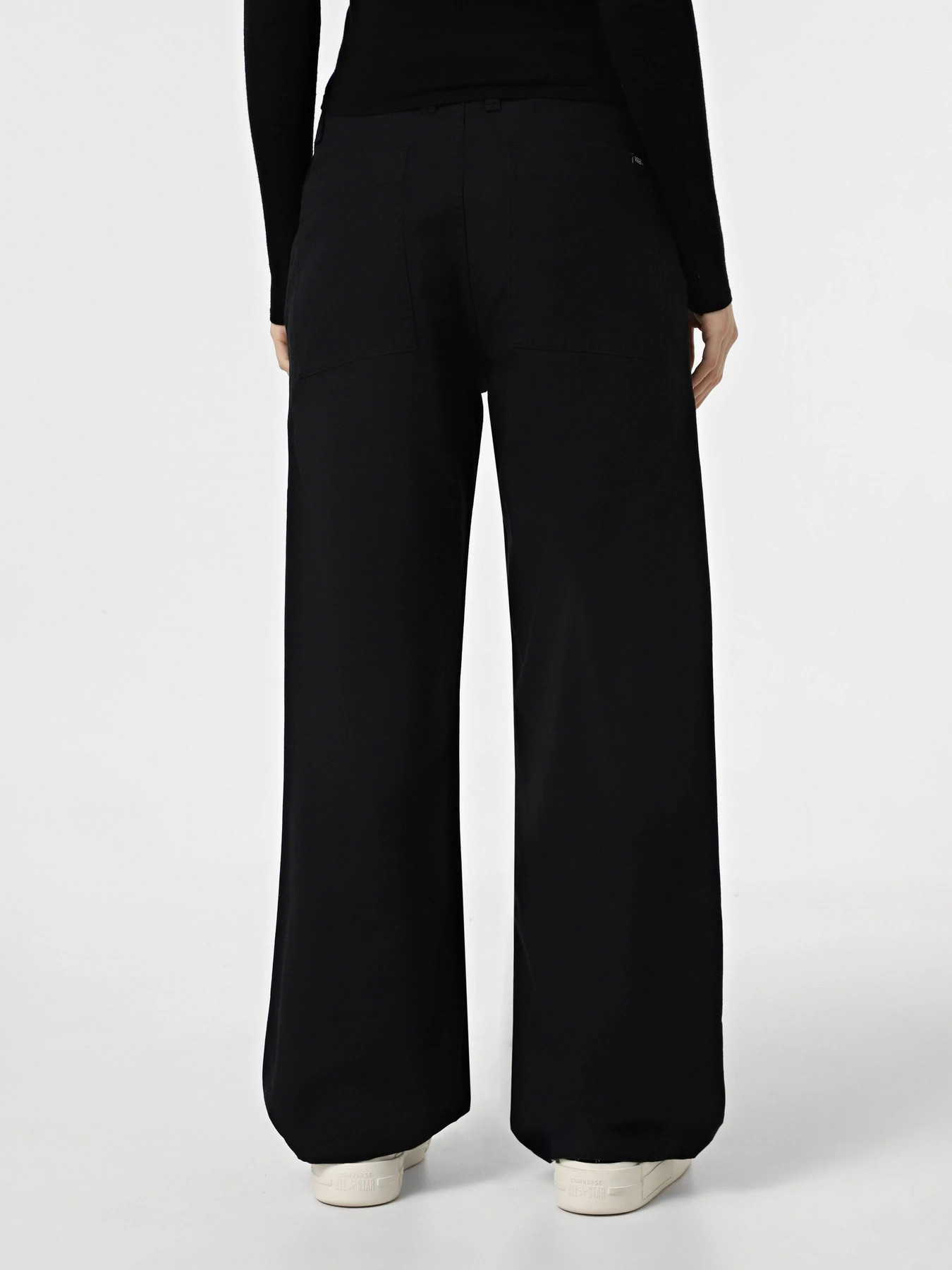 Штани Vans Arroyo Wide Leg Cargo Pant модель VN000F7MBLK1 Штани Vans Arroyo Wide Leg Cargo Pant модель VN000F7MBLK1 Фото