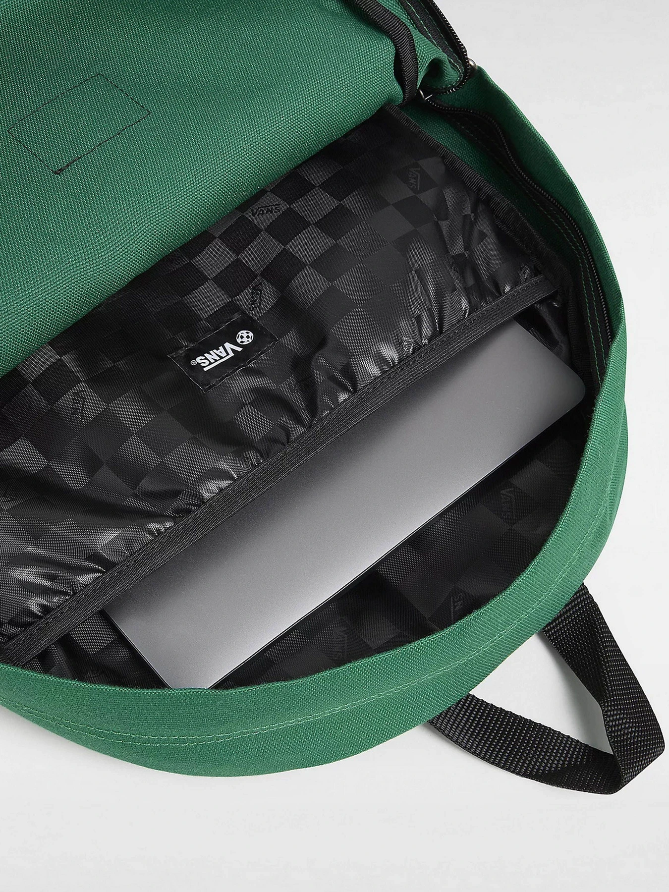 Рюкзаки Vans Old Skool Sport 22L модель VN000HRJJ5F1 Фото