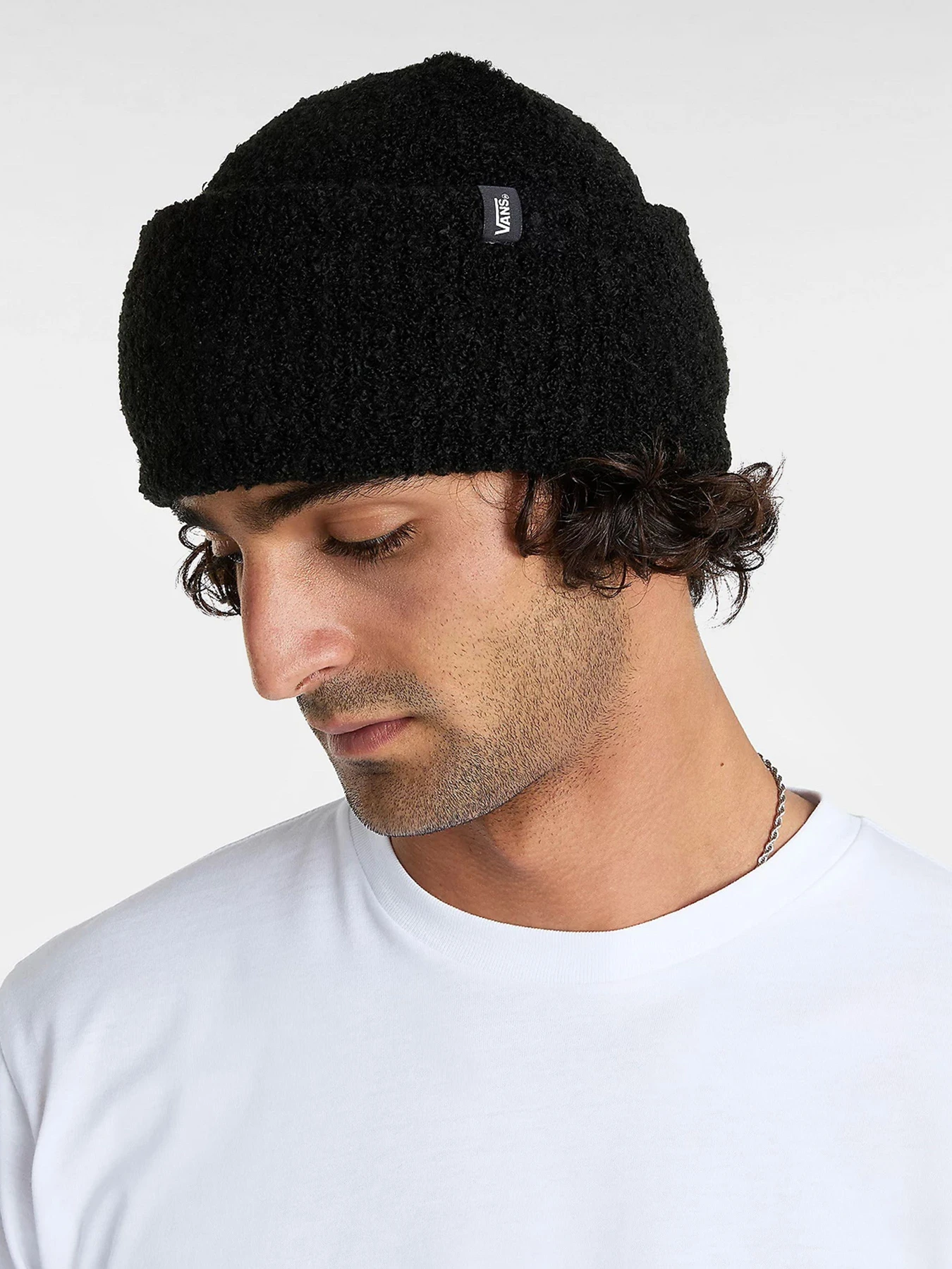 Шапки та кепки Vans Newton Beanie модель VN000HSNBLK1 Шапки та кепки Vans Newton Beanie модель VN000HSNBLK1 Фото