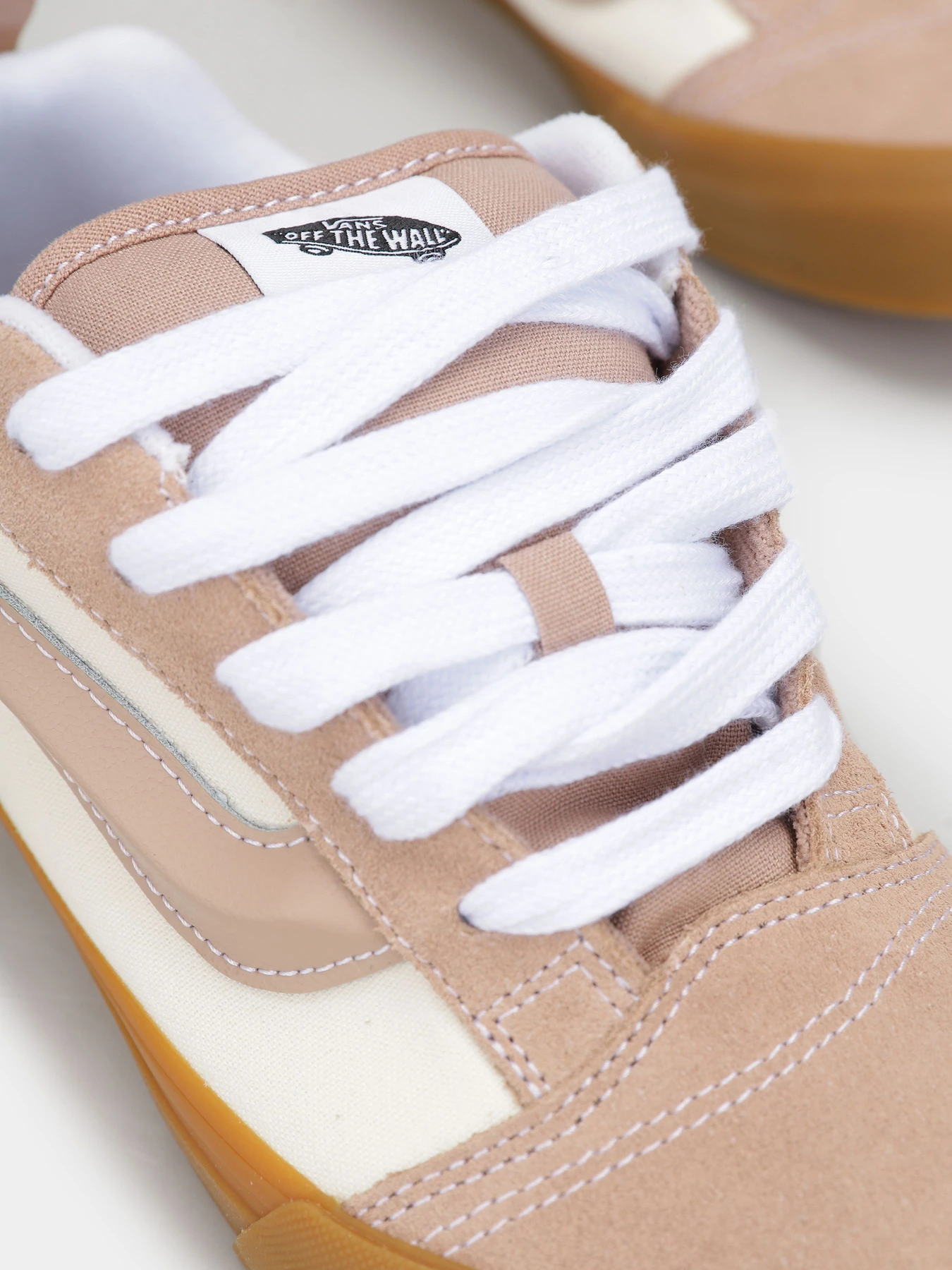 Кеды Vans Knu Skool модель VN000D2TBRO1 Кеды Vans Knu Skool модель VN000D2TBRO1 Фото