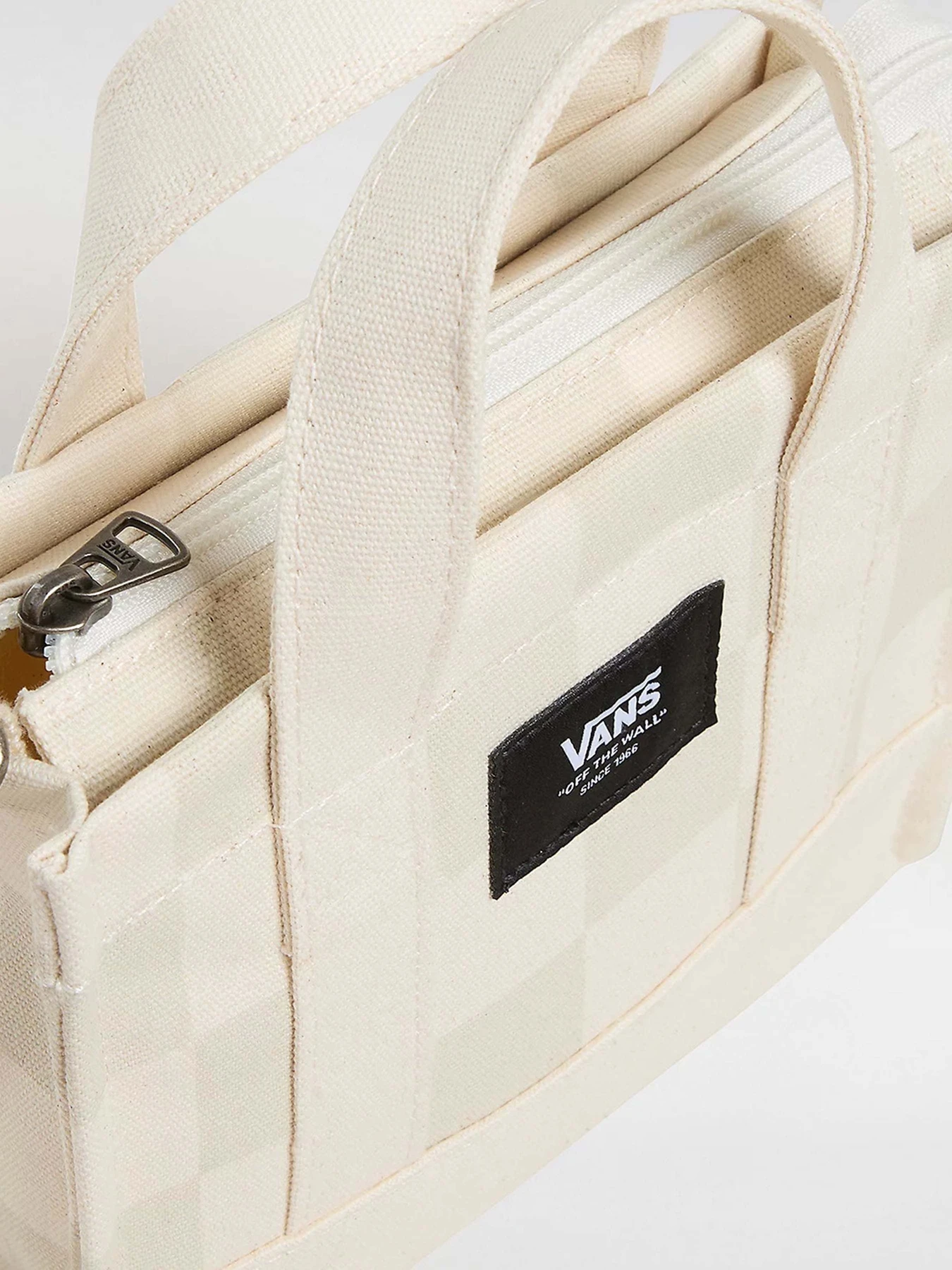 Сумки Vans Lil Pergs Tote модель VN000HRW2N11 Сумки Vans Lil Pergs Tote модель VN000HRW2N11 Фото