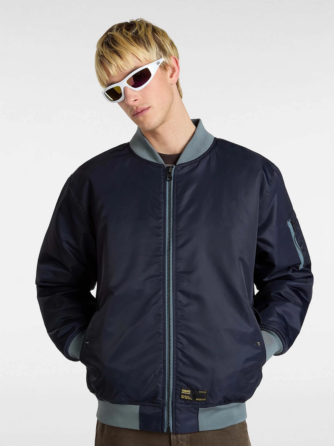 Куртки та дублянки Vans Copley модель VN000HMQJDU1 Куртки та дублянки Vans Copley модель VN000HMQJDU1 Фото