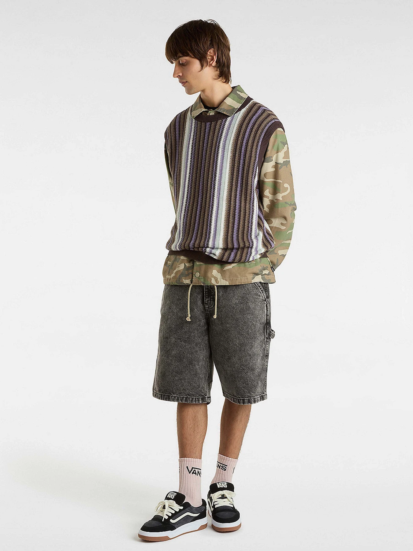 Куртки и дубленки Vans Torrey Canvas Coach модель VN000HMGLVB1 Куртки и дубленки Vans Torrey Canvas Coach модель VN000HMGLVB1 Фото